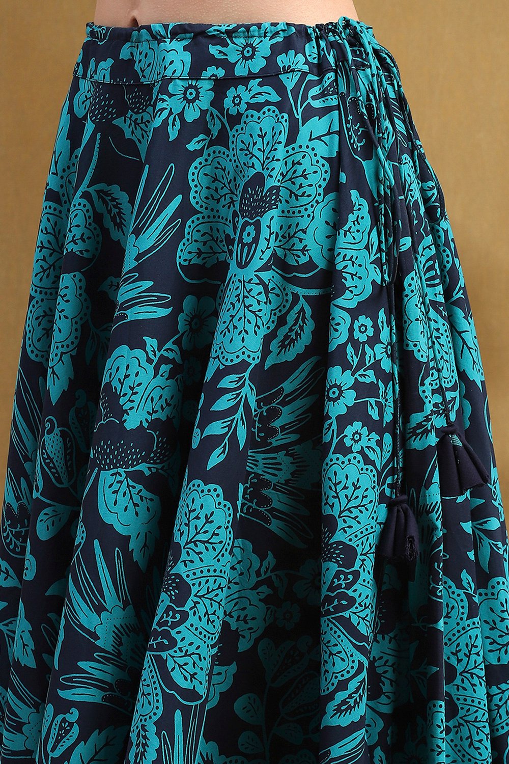 Blue Cotton Yard Dyed Straight Suit Set image number 2