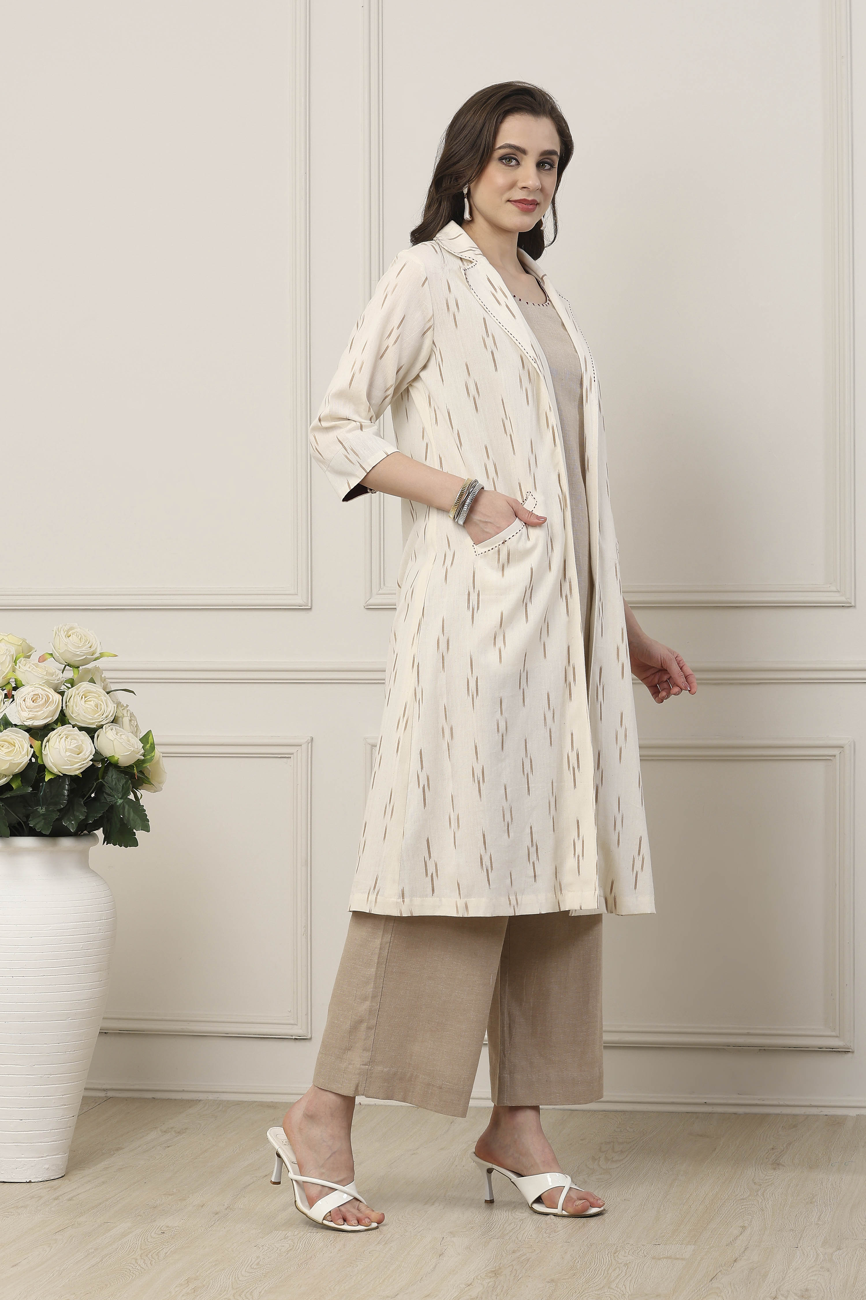 Off White Cotton Regular Fusion Set image number 5