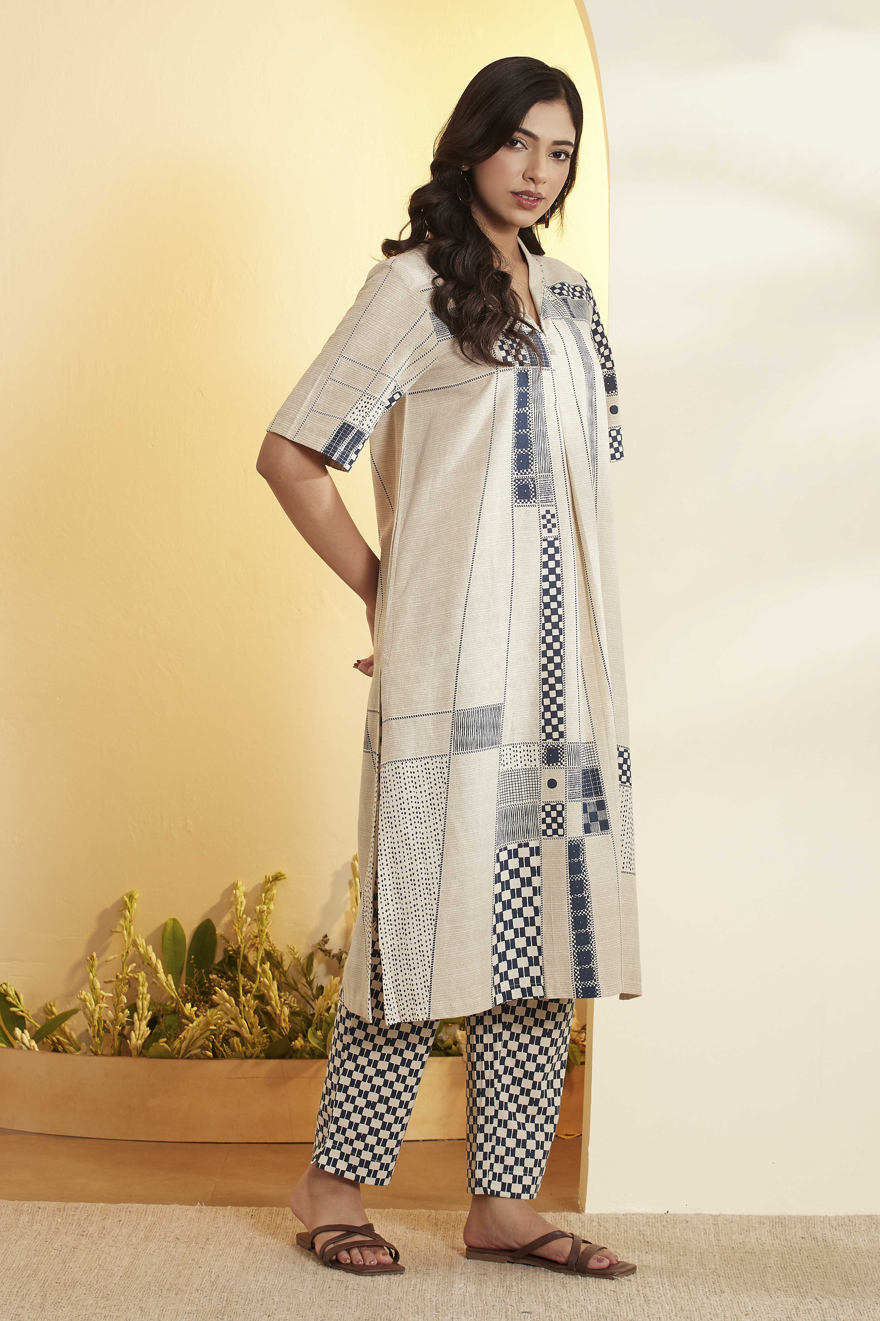 Ecru Cotton A Line Kurta Pants Set image number 4