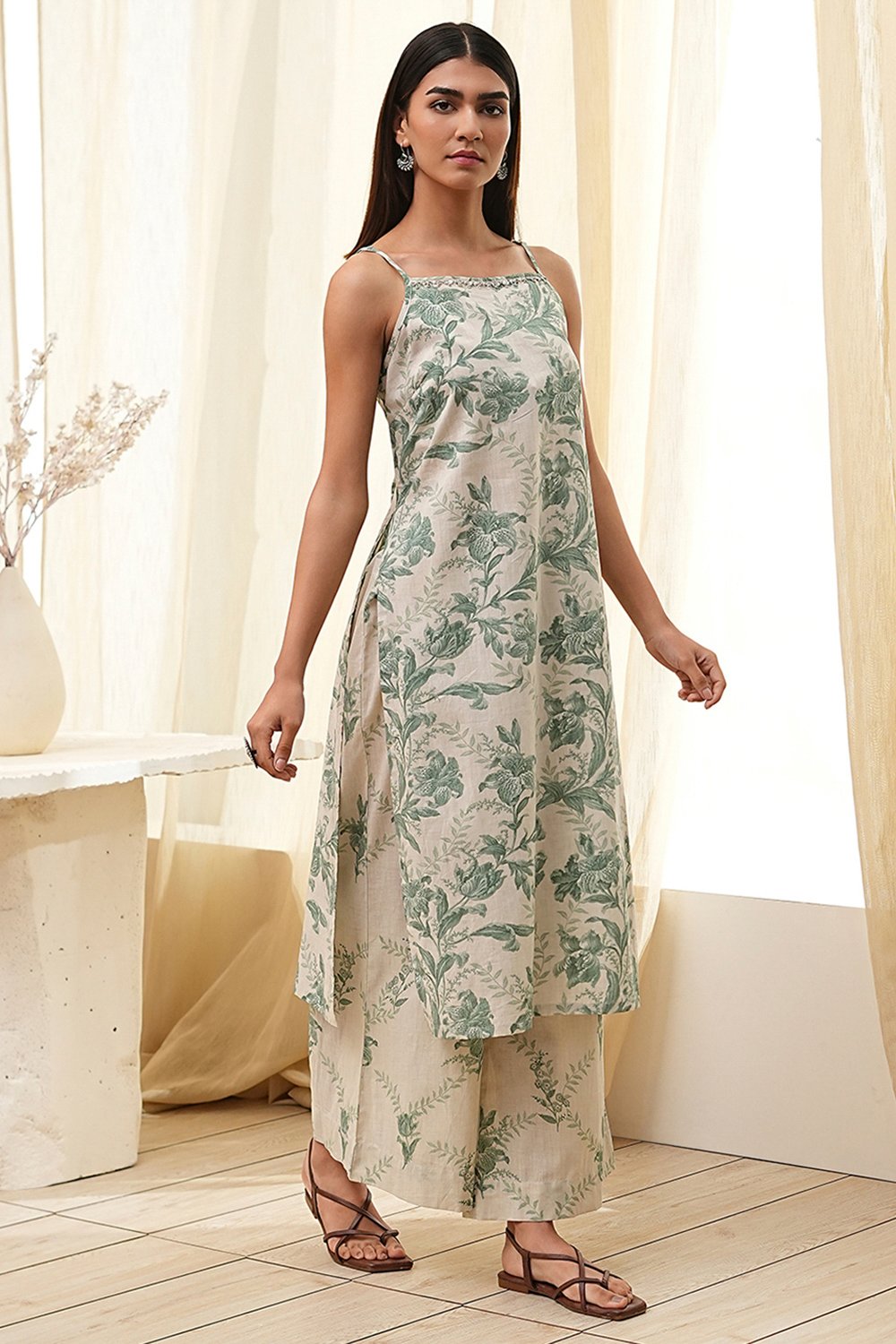 Green Cotton Floral Strappy Straight Kurta Set image number 5