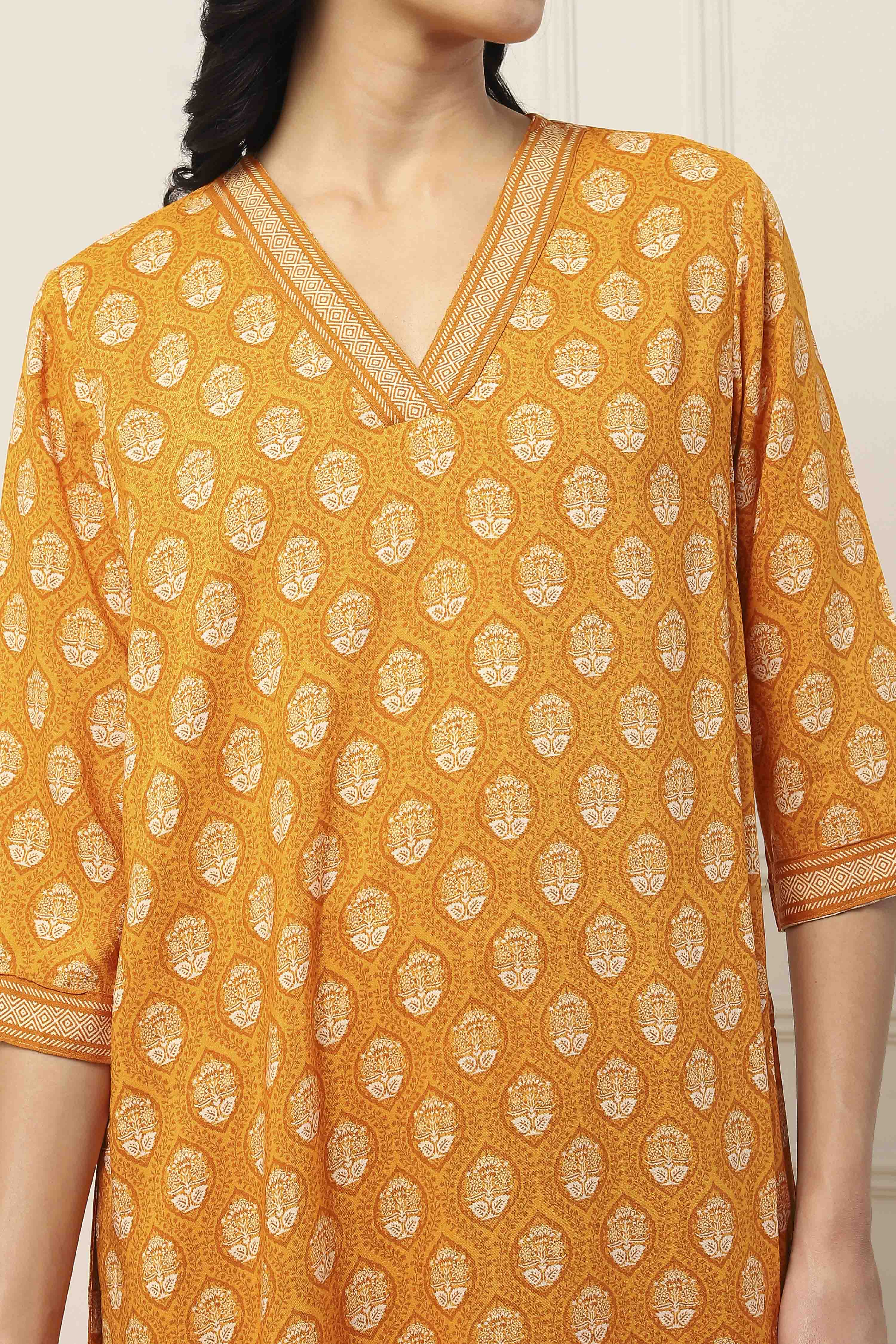 Yellow Viscose Rayon Printed Straight Kurta image number 1