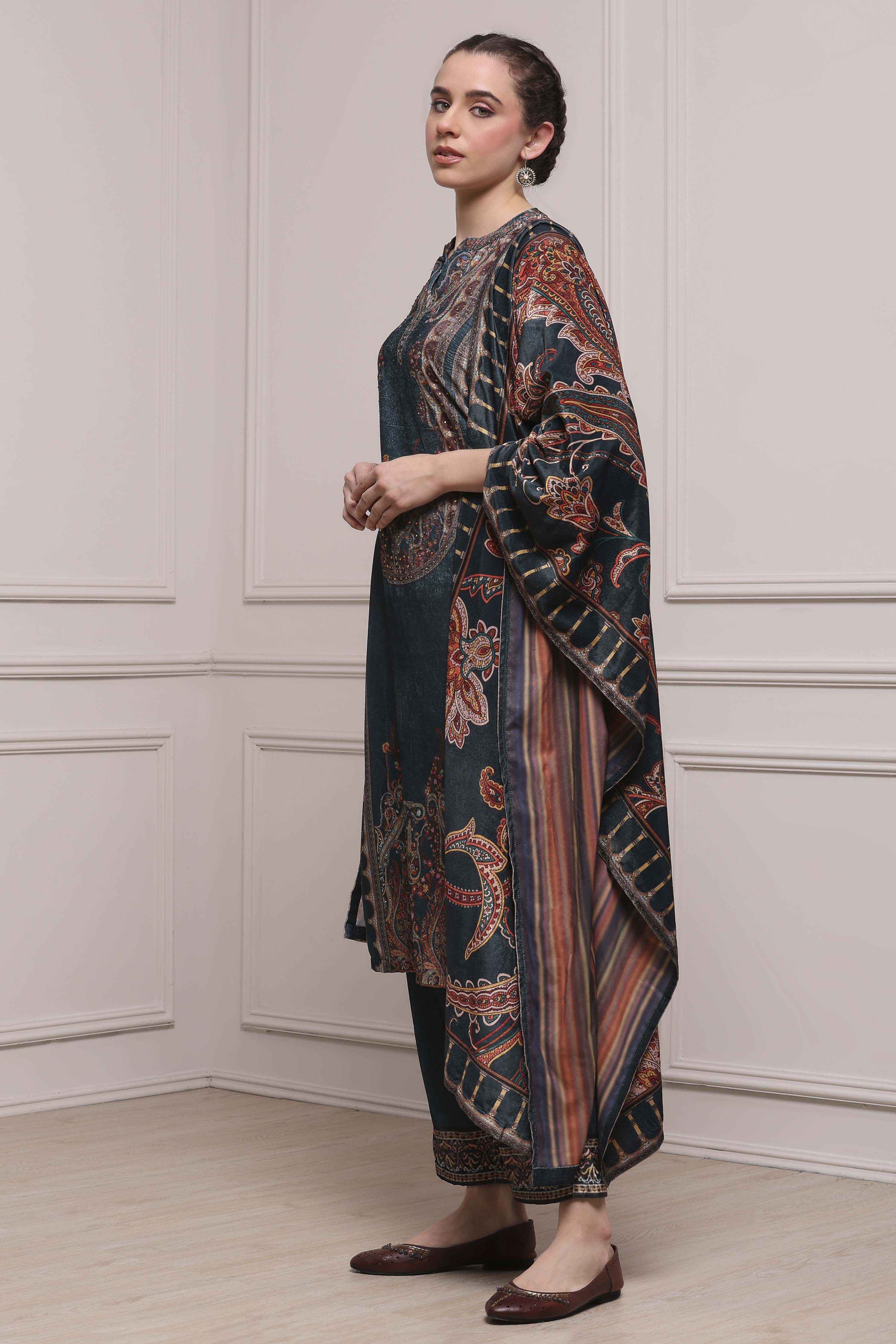 Botle Green Polyester Straight Printed Suit Set image number 3