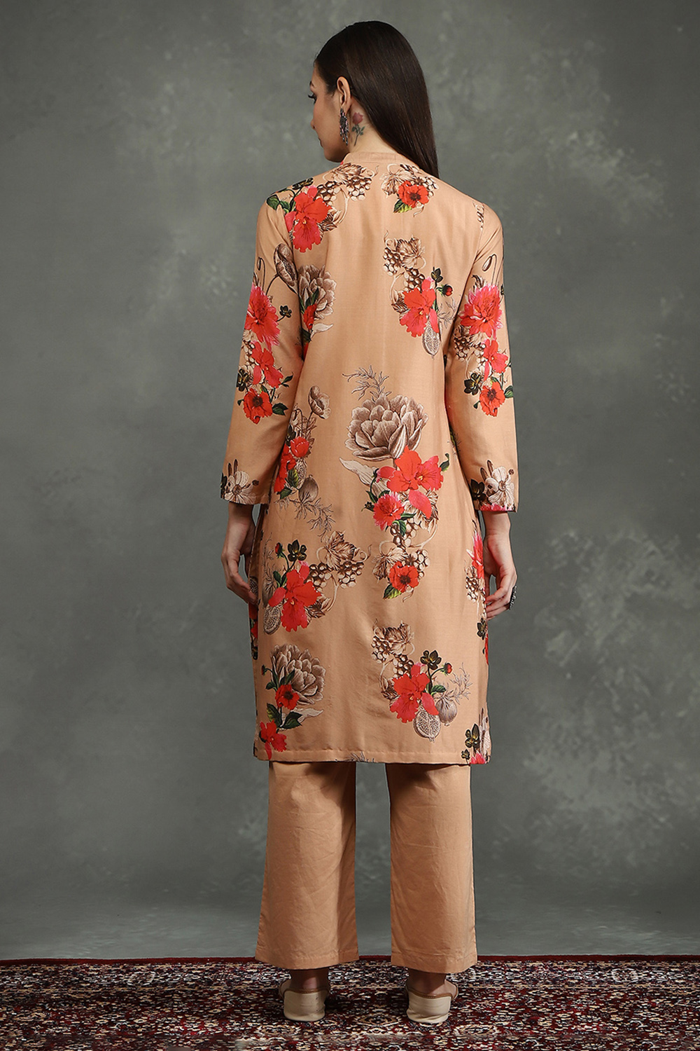 Black Silk Chanderi Floral Printed Straight Kurta Set image number 4