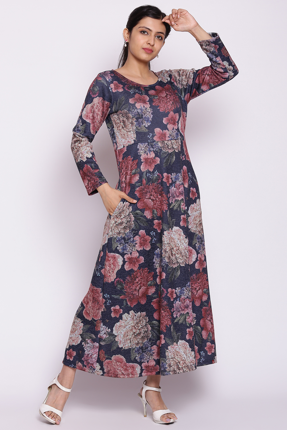 Blue Floral Winter Printed Dress image number 4