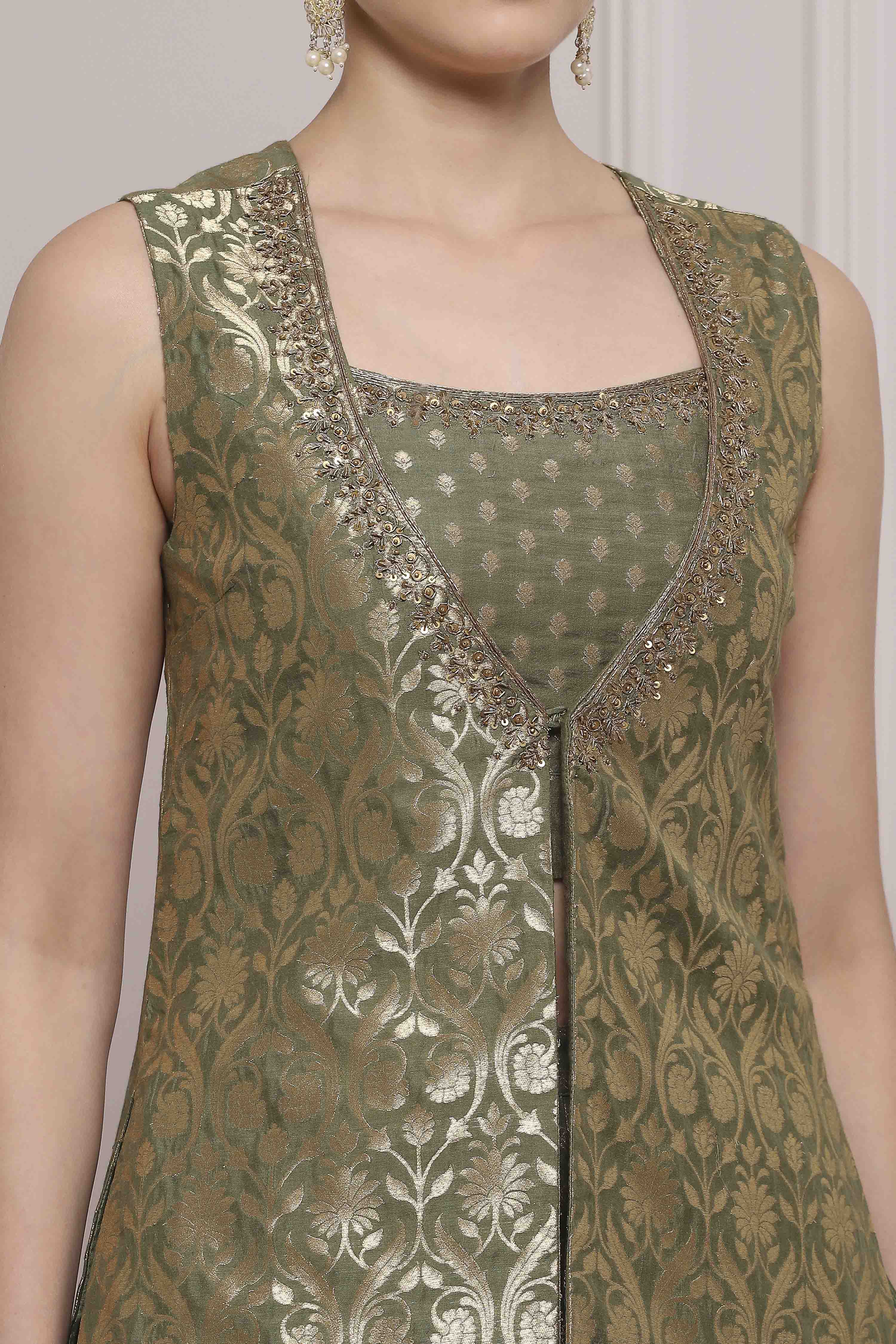 Earthy Grn Polyester Yarndyed Fusion Set image number 1