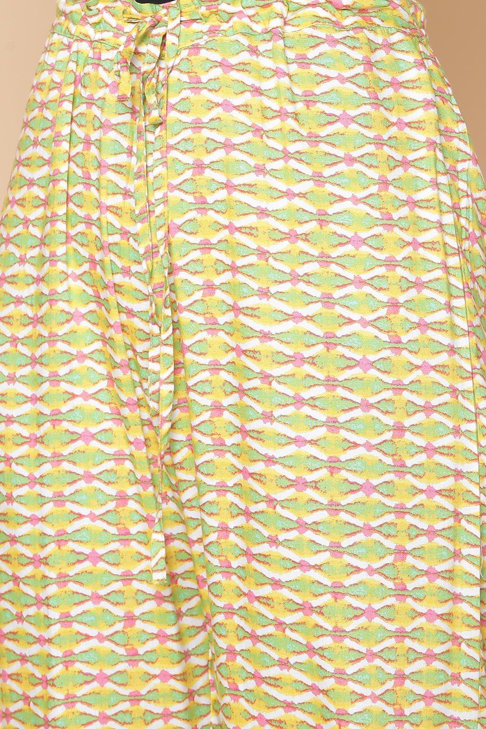 Cream Rayon Straight Kurta Pants Set image number 2