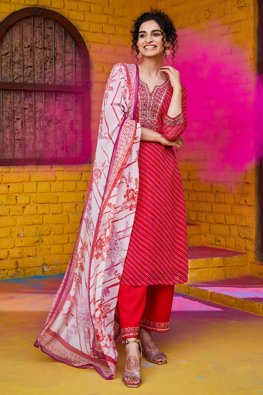 Yellow Viscose Straight Suit set image number 7