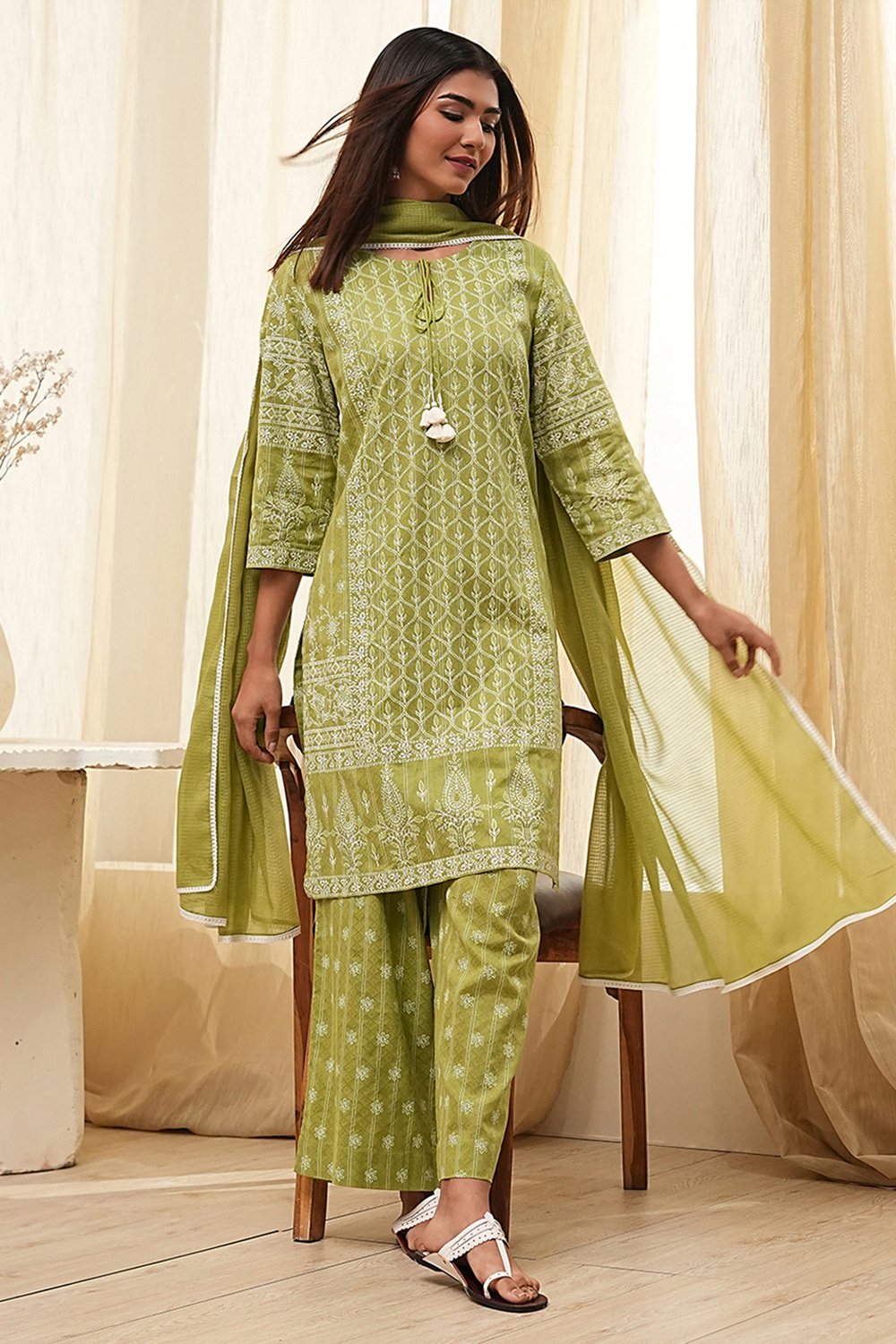 Mehendi Green Cotton Printed Straight Suit Set image number 0