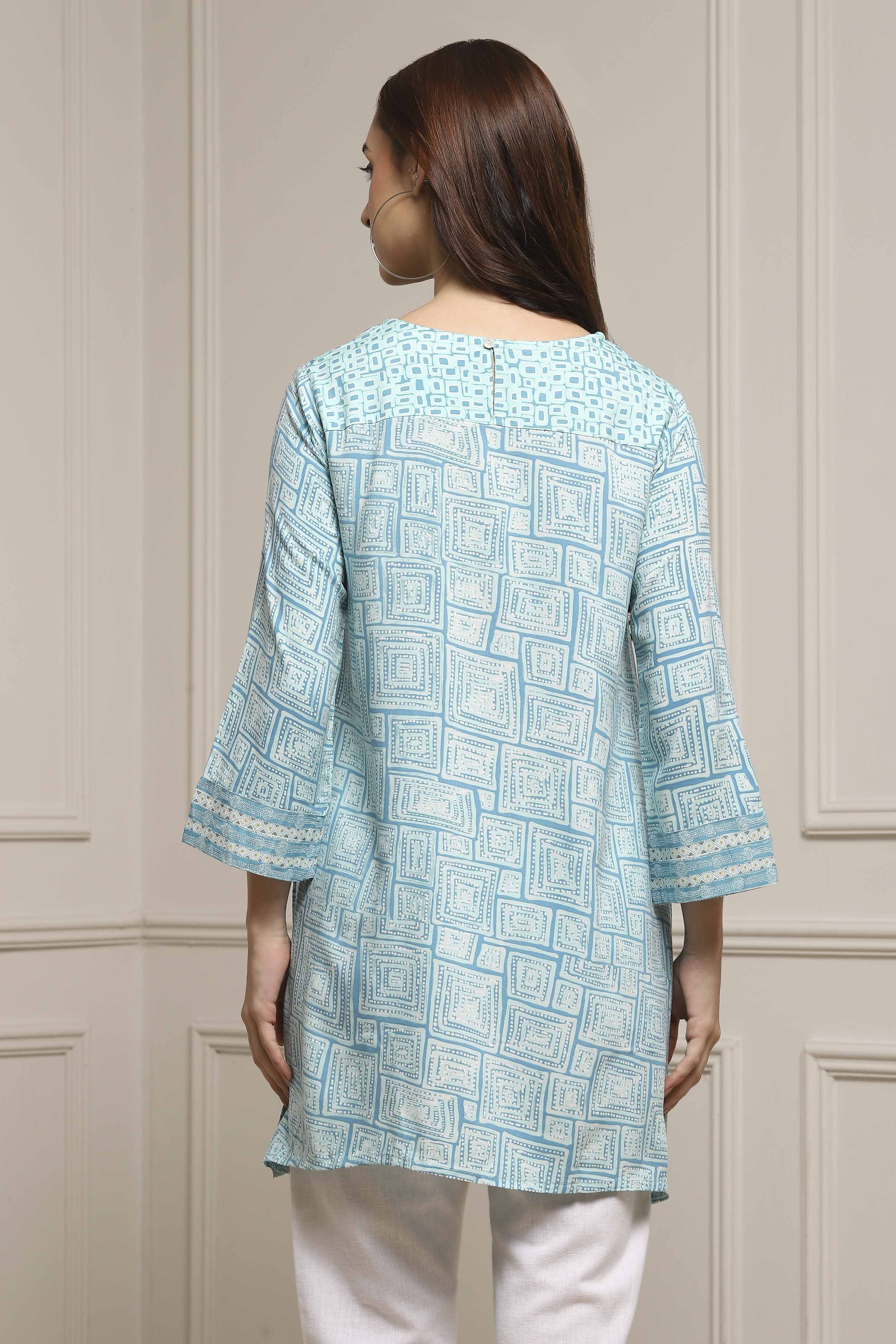 Coral Rayon Printed Kurti image number 3