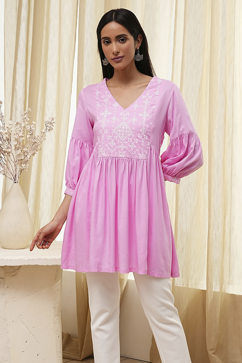 Pink Solid Flared Short Kurta image number 5