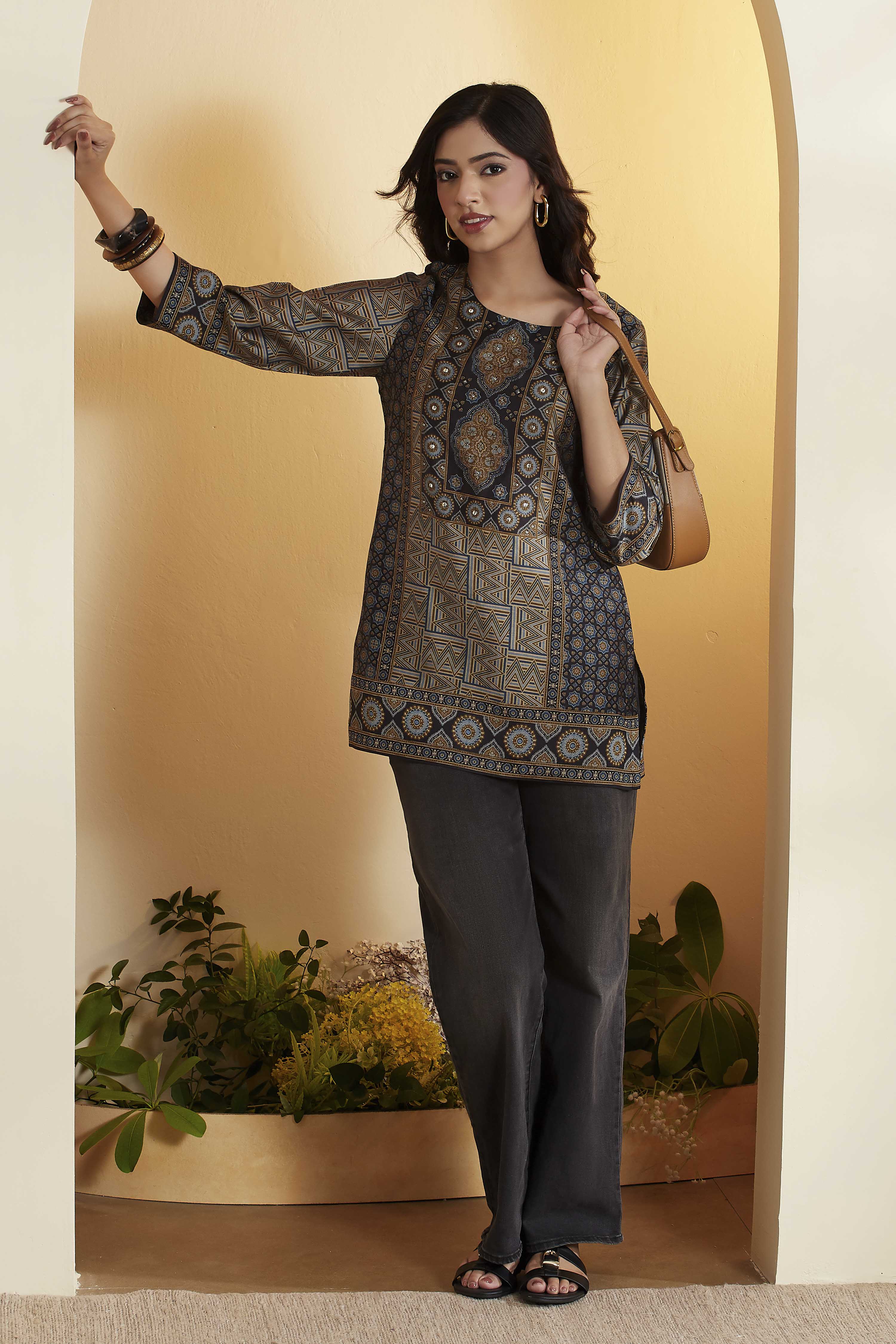 Blue Viscose Blend Straight Kurta image number 0