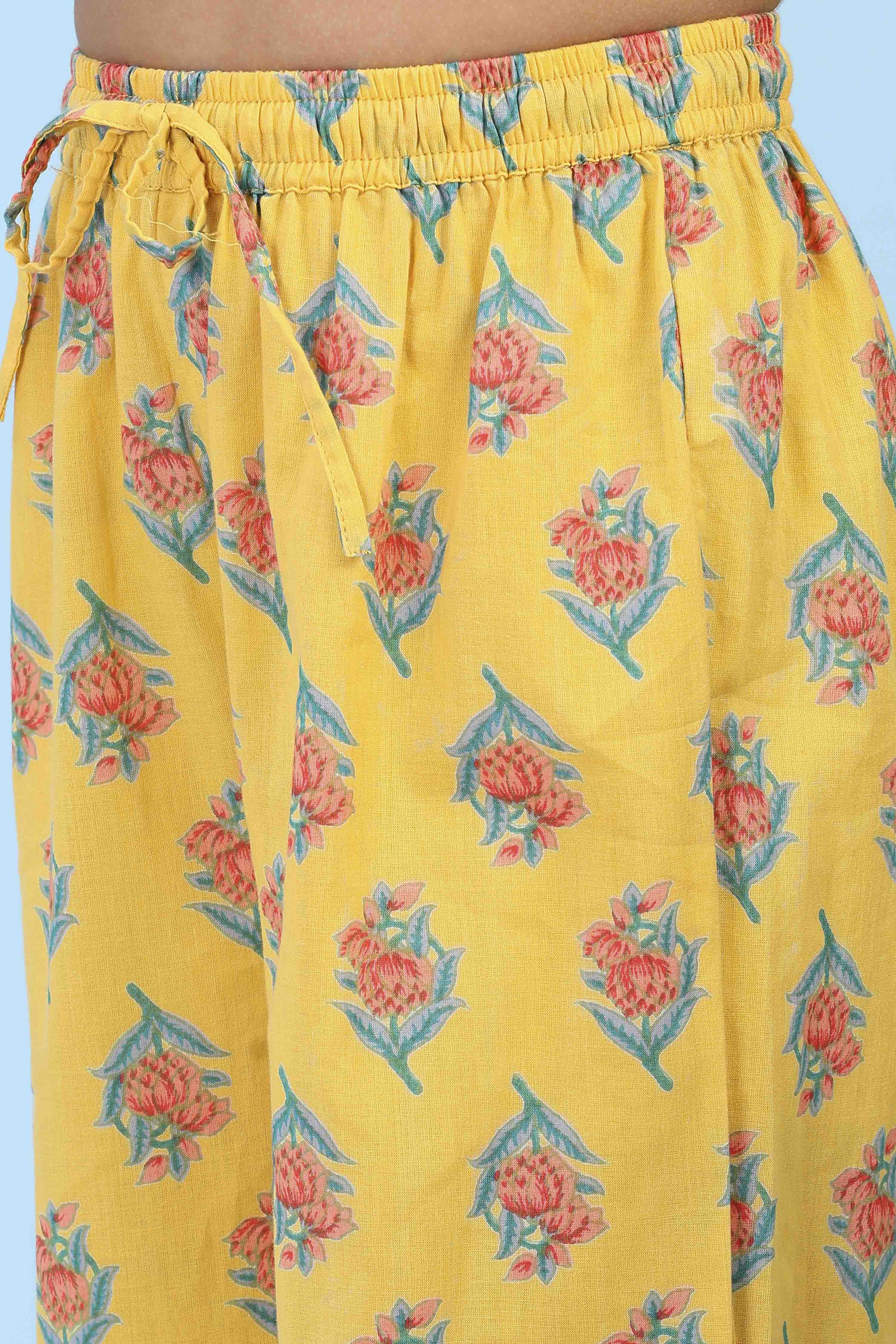 Yellow Cotton Printed Straight Suit Set image number 2