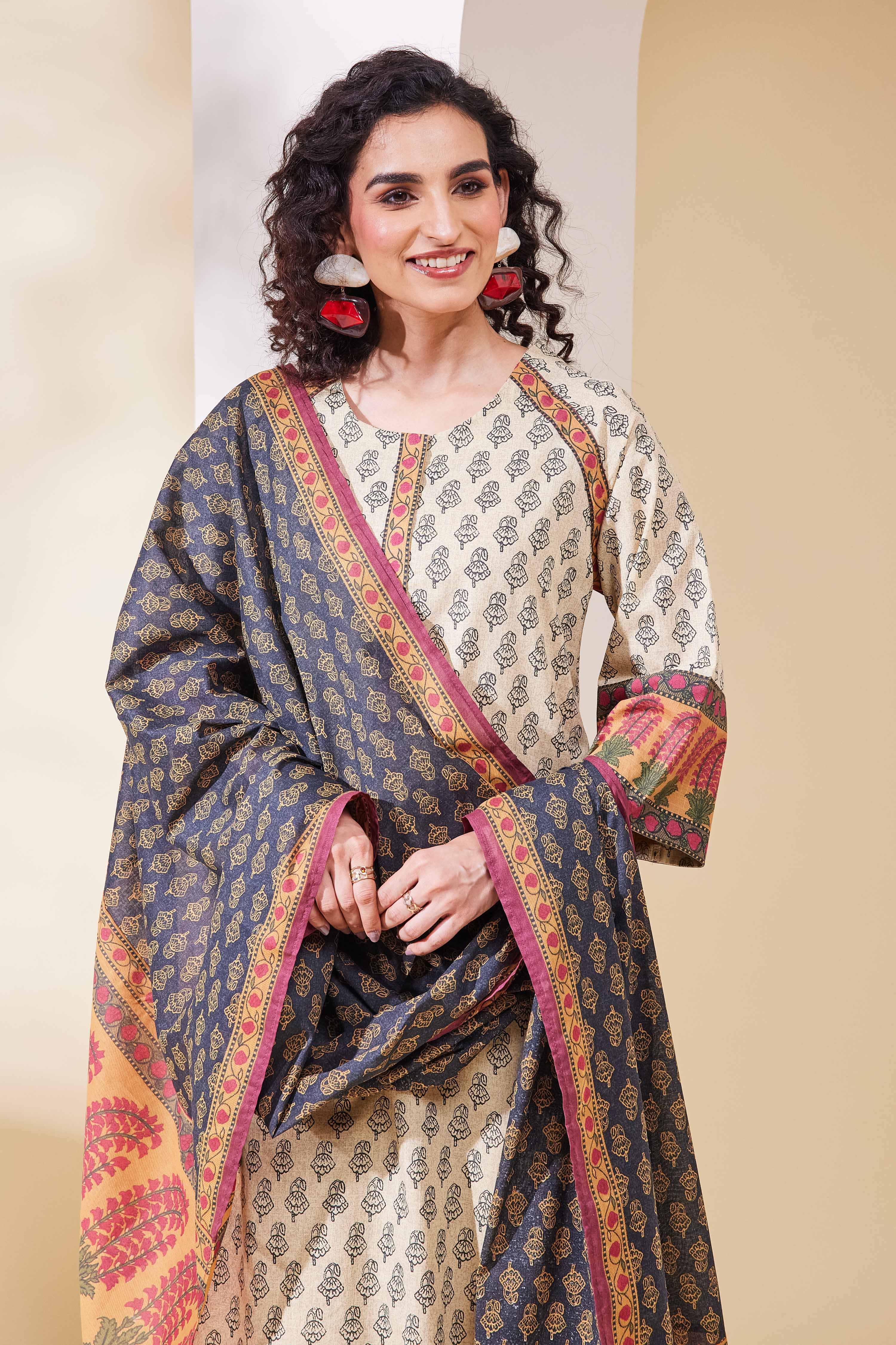 Beige Cotton Straight Suit Set image number 6
