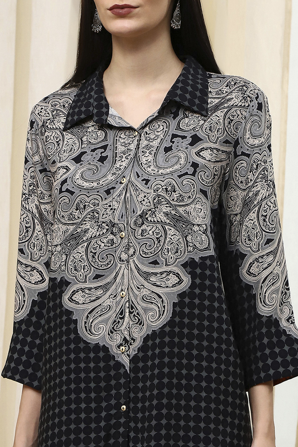 Black Viscose Rayon Straight Tunic image number 1