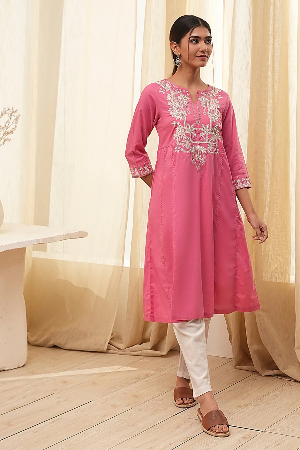 Pink Cotton Embroidered A-Line Kurta image number 5