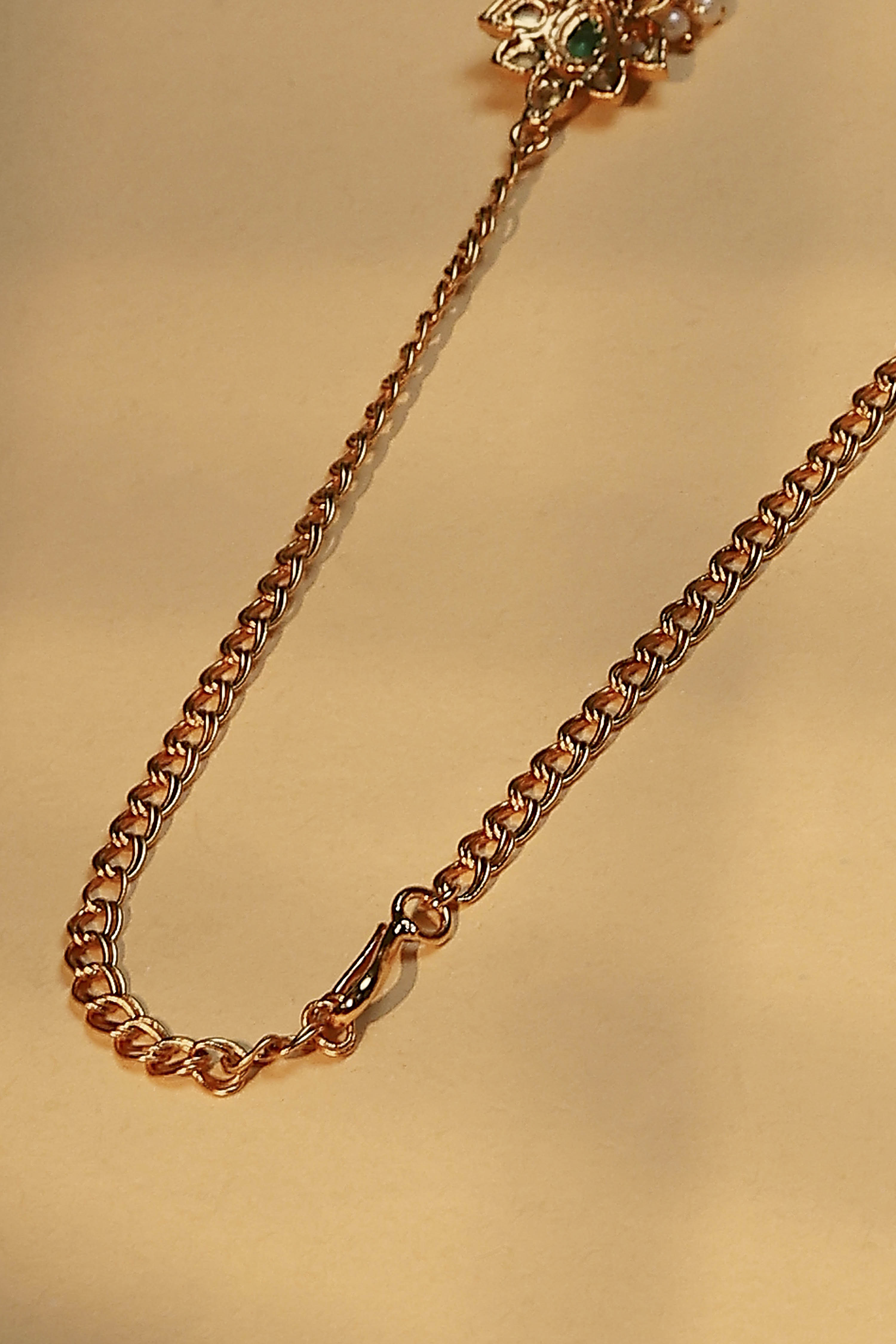 Pearl Brass Necklace Set image number 4