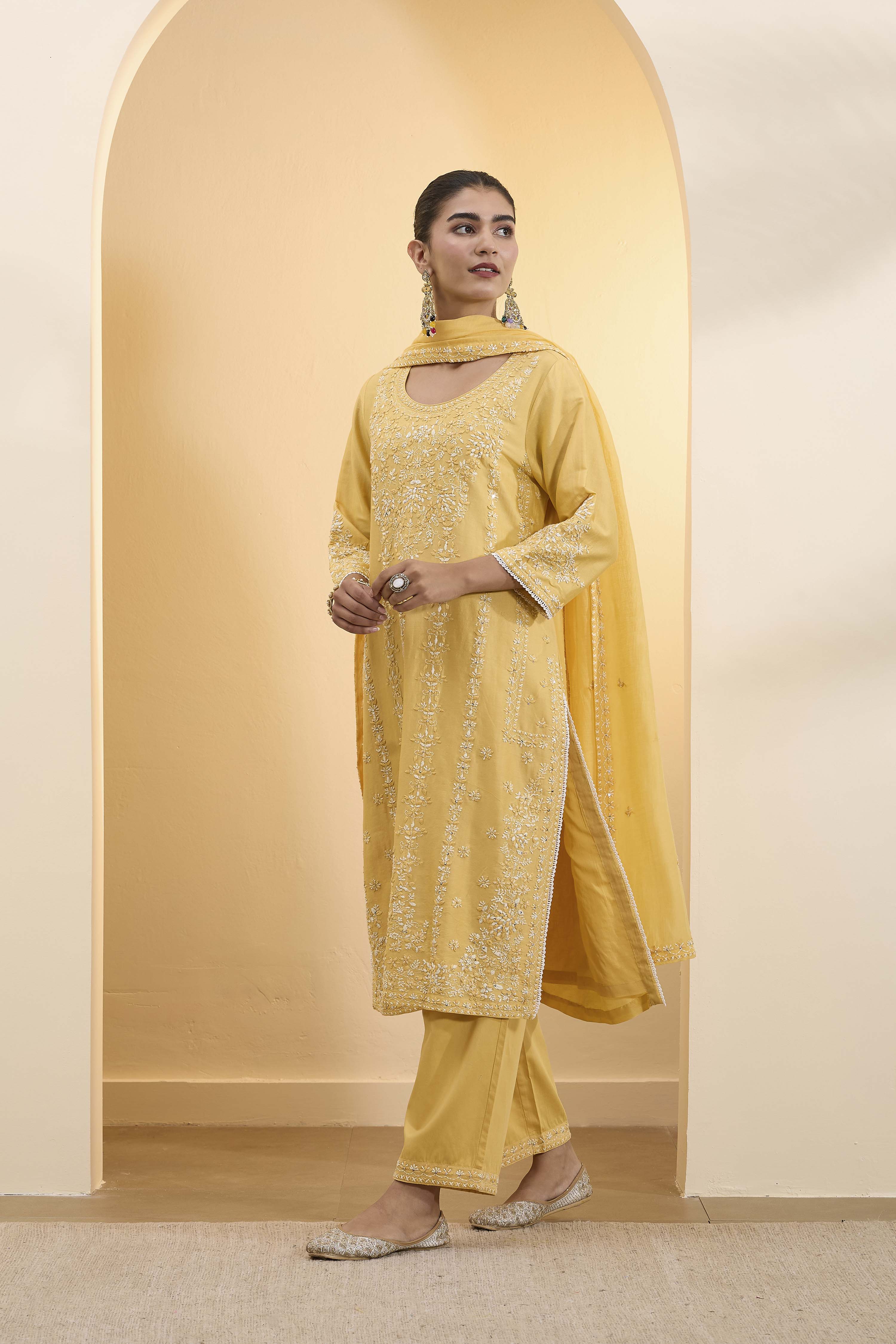 Yellow Silk Chanderi Straight Suit Set image number 3