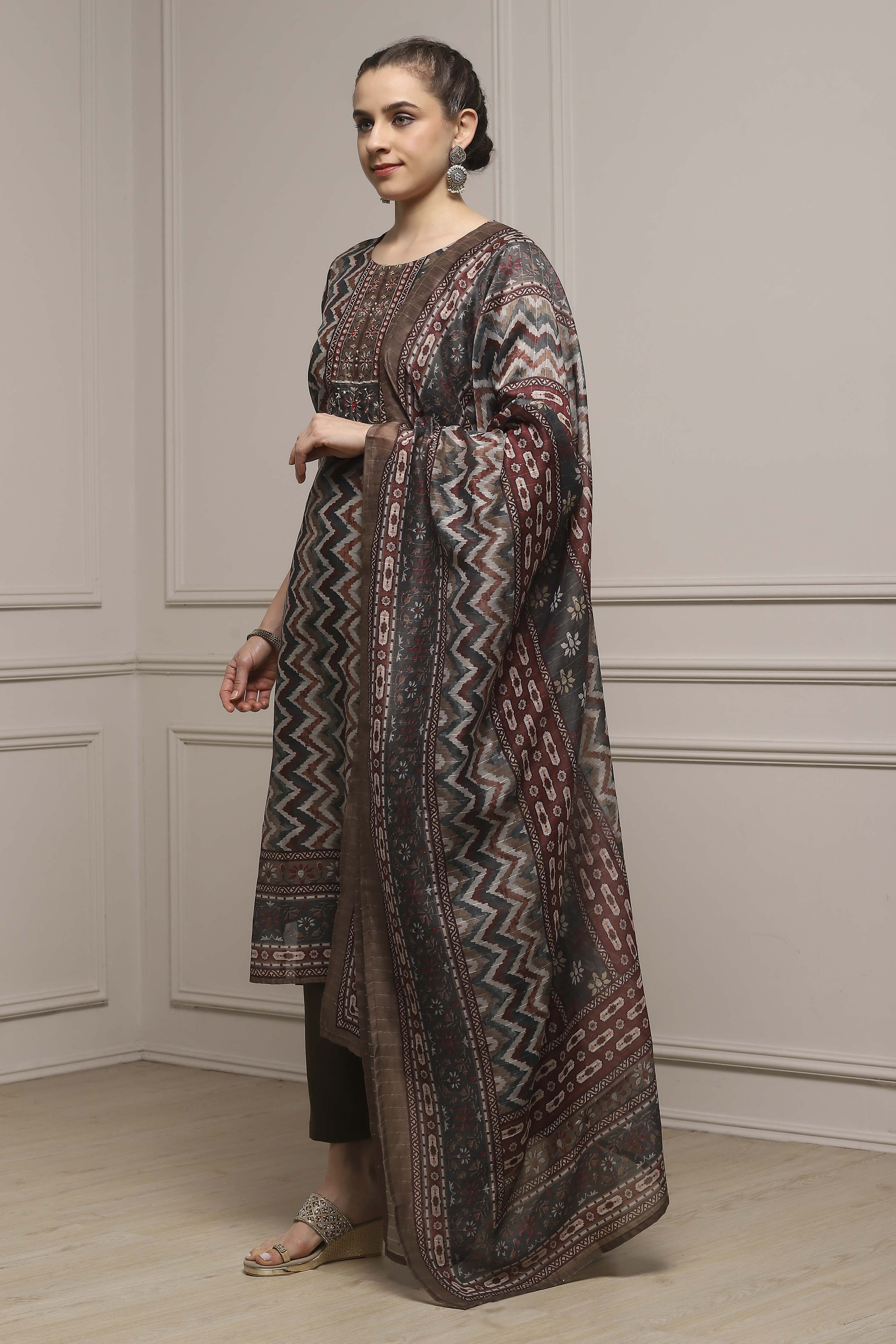 Orange Chanderi Blend Printed Embroidered Unstitched Suit Set image number 4