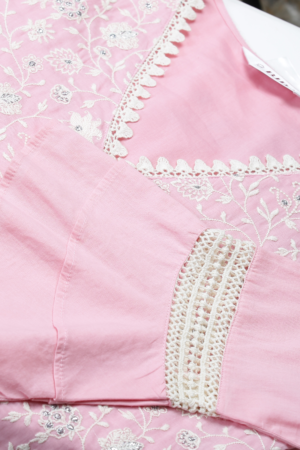 Off White Cotton Straight Kurta Slim Pant Suit Set image number 1