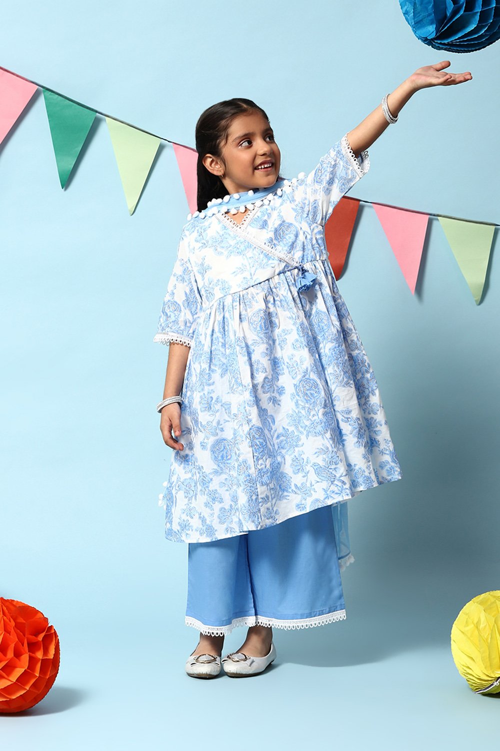 Blue Cotton Gathered Kurta Straight Palazzo Suit Set image number 7