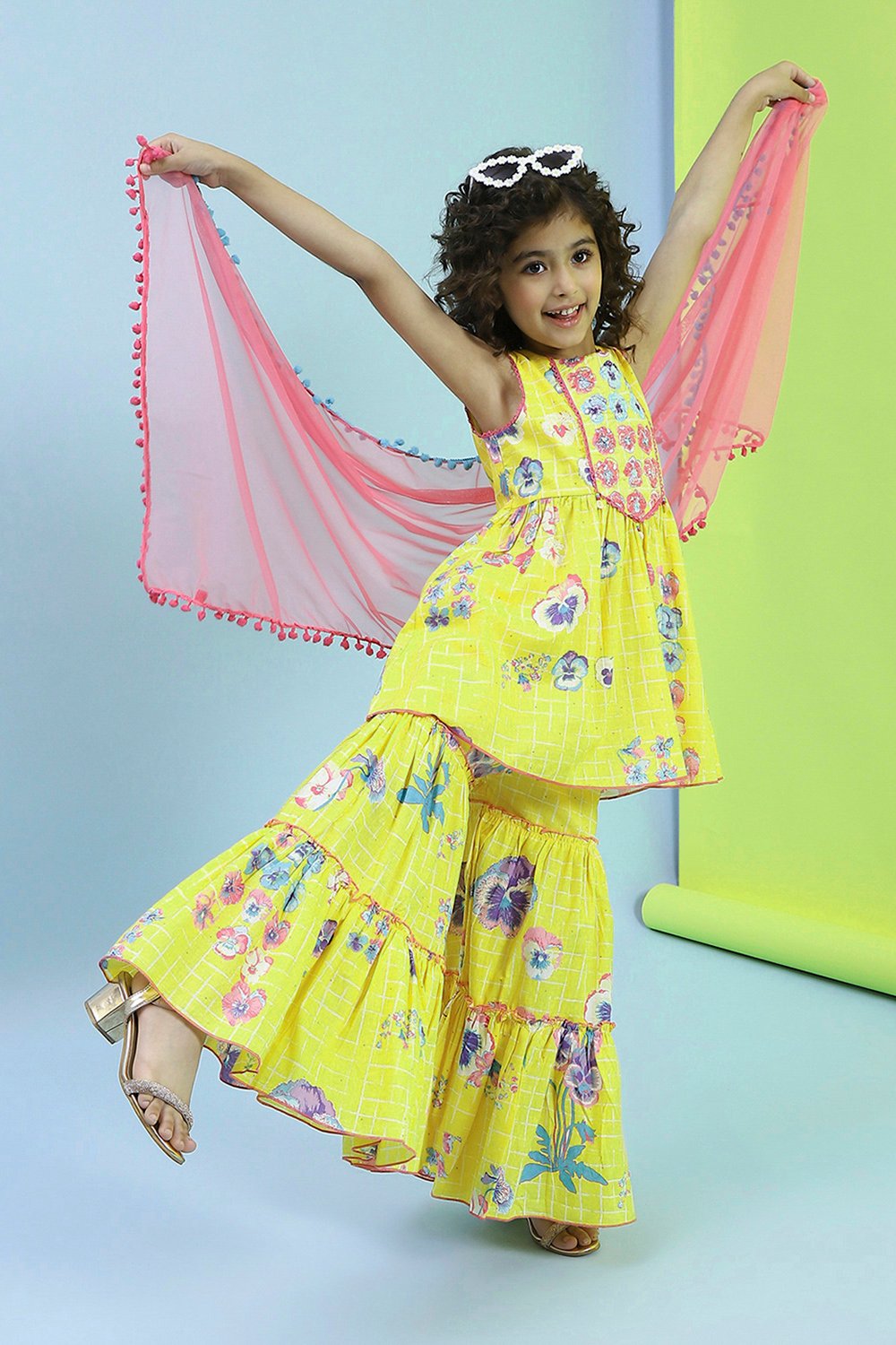 Yellow Cotton Peplum Suit Set image number 7
