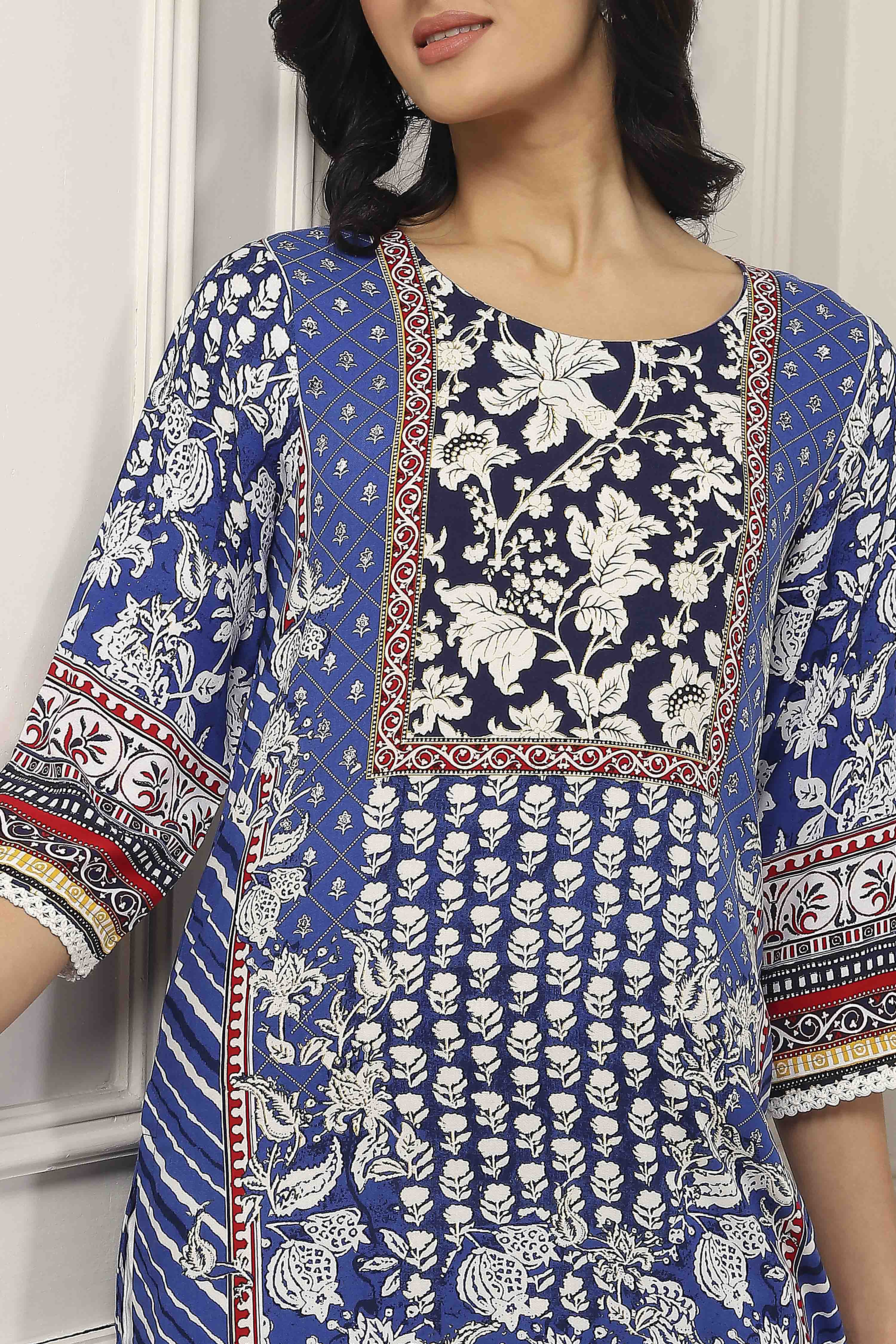 Blue Viscose Rayon Floral Printed Straight Kurta image number 1