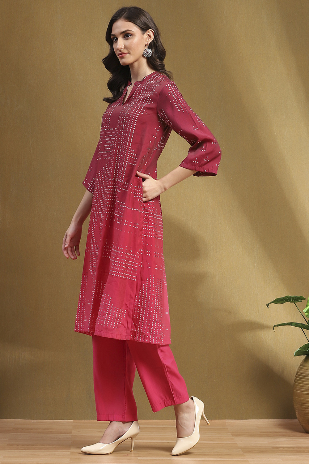 Pink Viscose Blend Printed Straight Kurta Set image number 3
