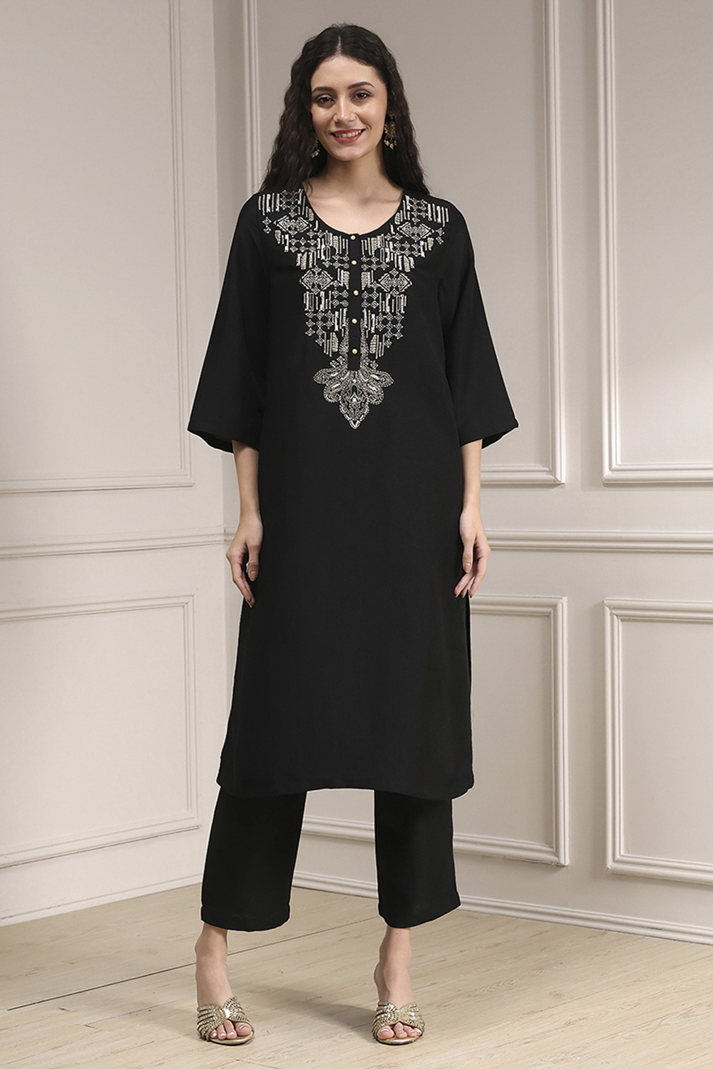 Black Textured Straight Kurta Pants Set image number 6