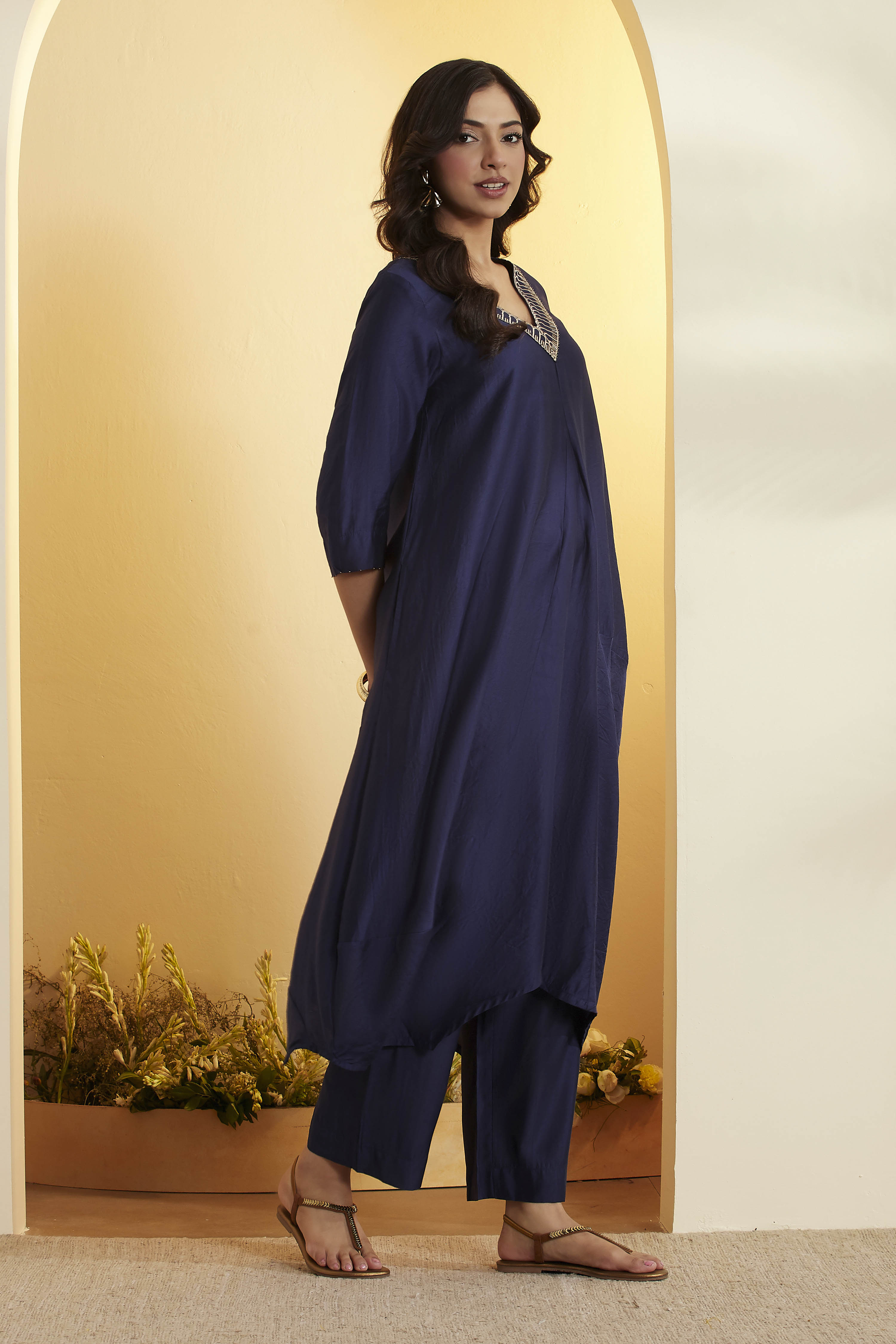 Navy Viscose Silk Kalidar Kurta Pants Set image number 4