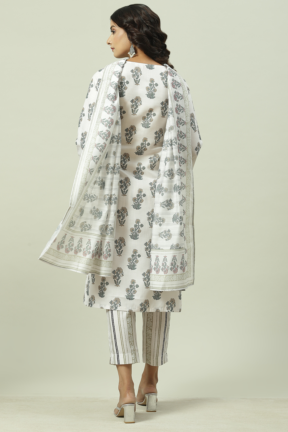 Off White Linen Digital Print Unstitched Suit Set image number 4