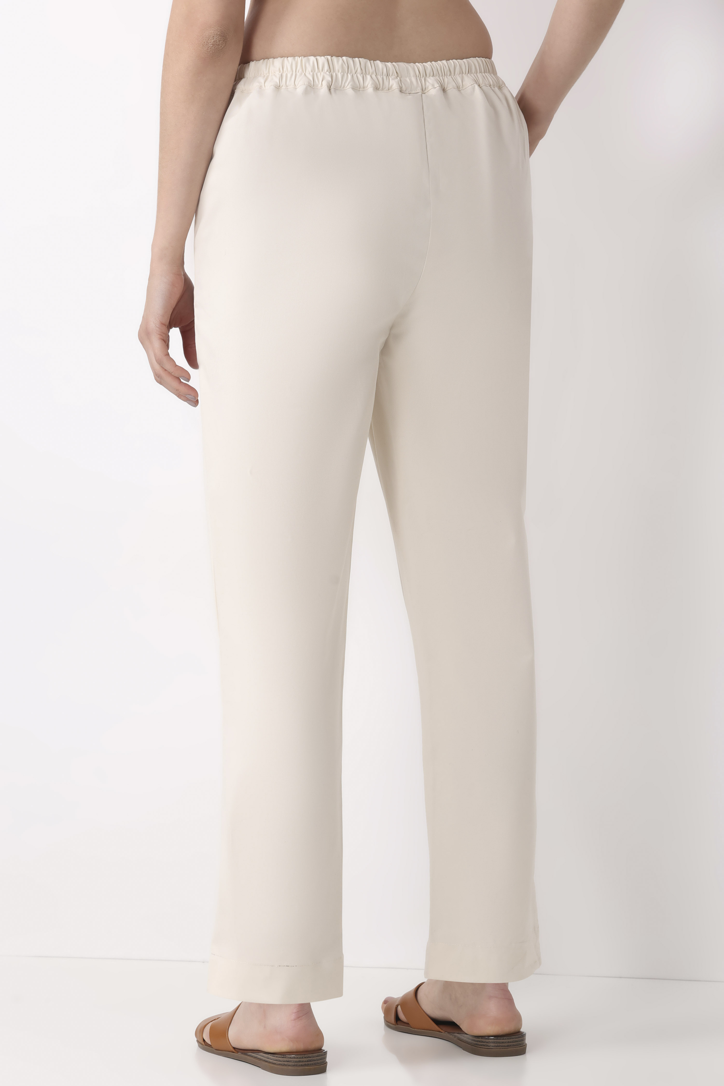 Off White Cotton Narrow Pants image number 5