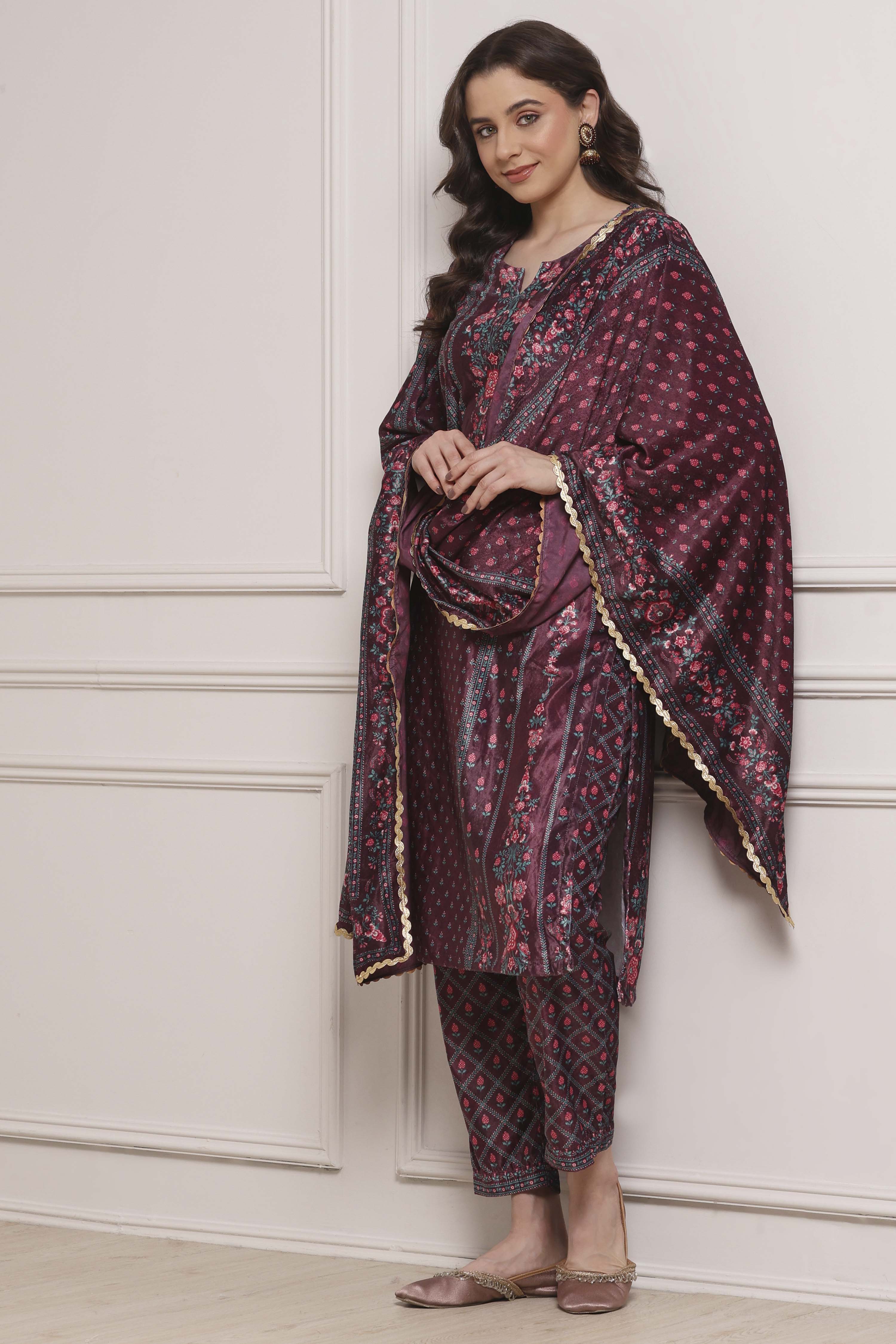Plum Velvet Printed Straight Winter Suit Set image number 0