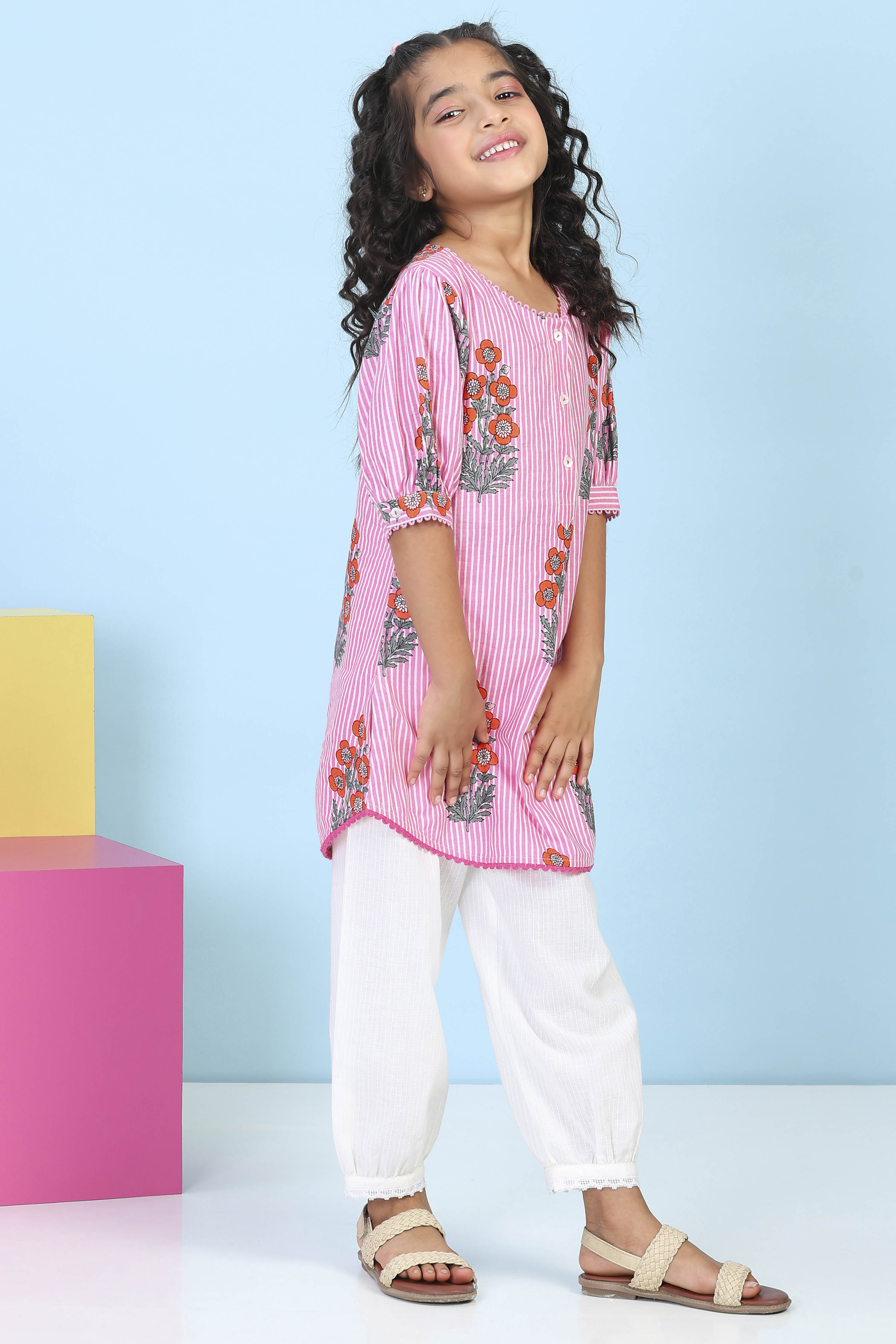 Pink Cotton Printed Straight Suit Set image number 4