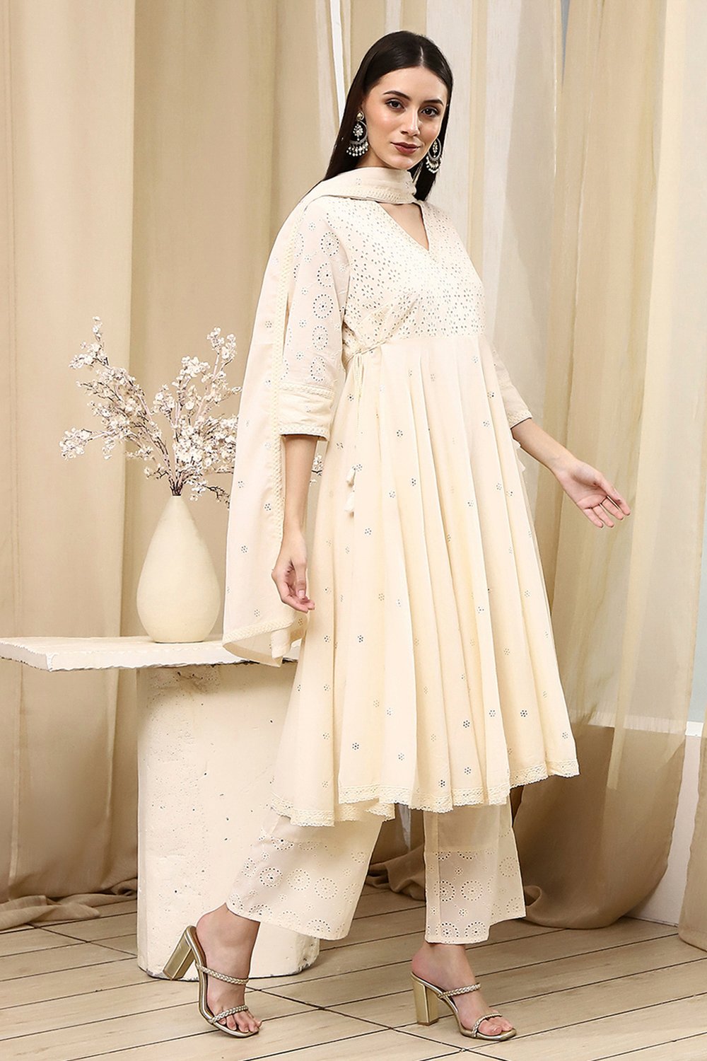 Off White Cotton Anarkali Suit Set image number 5