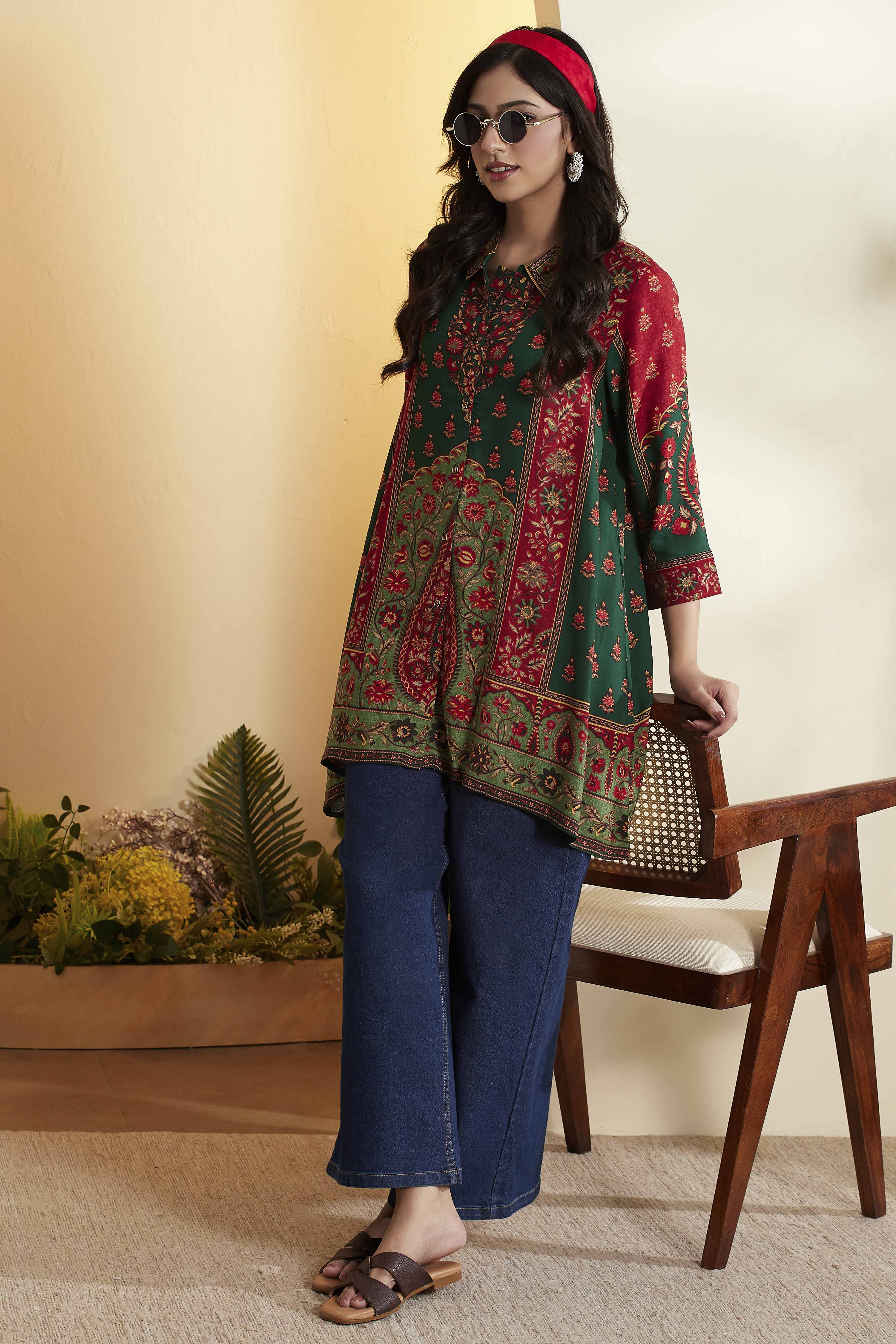 Green Viscose Rayon Printed Asymmetric Kurti image number 0