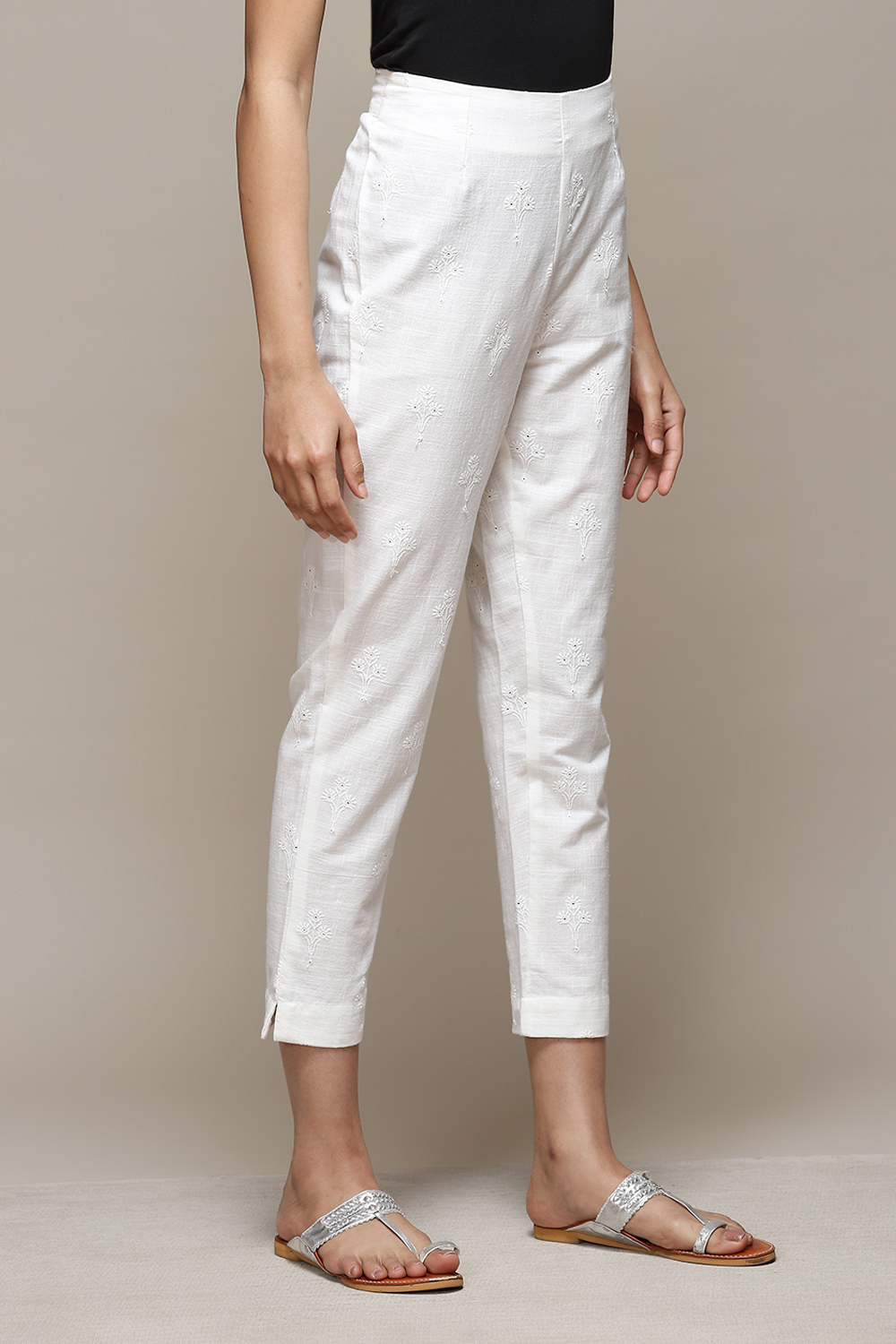 Off White Slub Pants image number 3