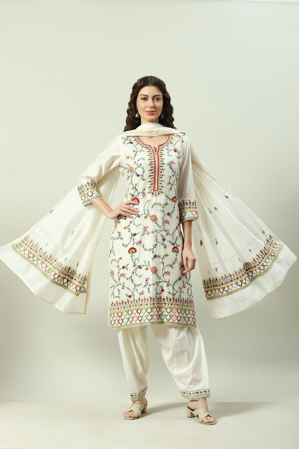 Ivory Cotton Silk Salwar Kurta Salwar Suit Set image number 7