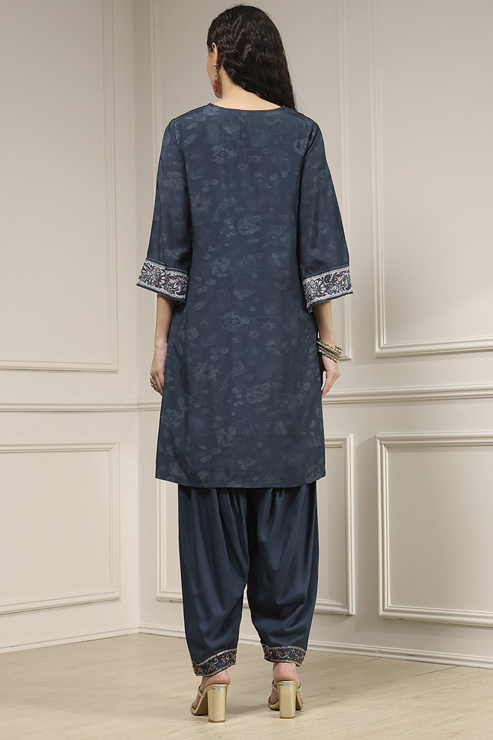 Teal Blue Blended Straight Printed Suit Set image number 4