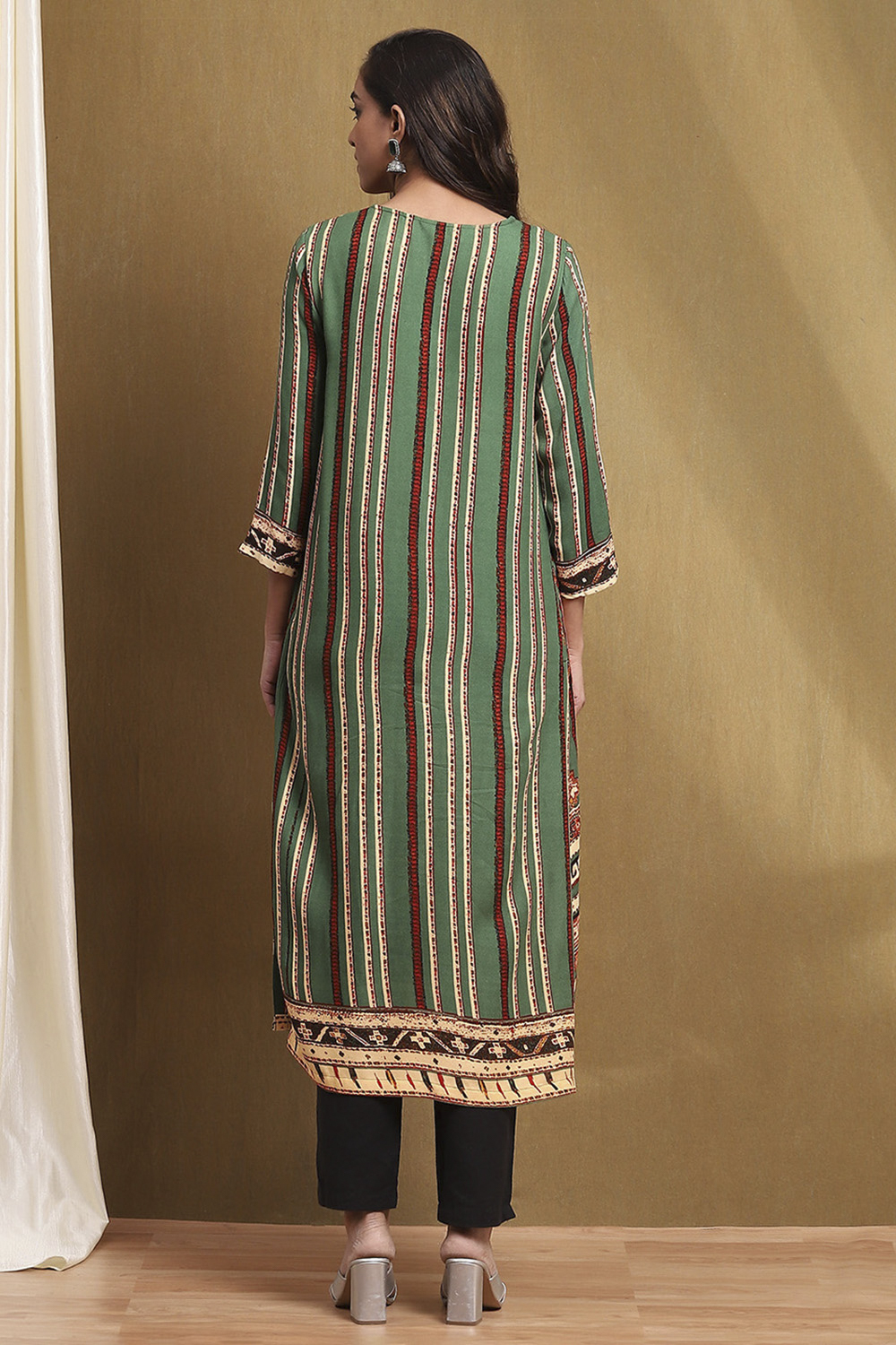 Red-Green Straight Kurta image number 3