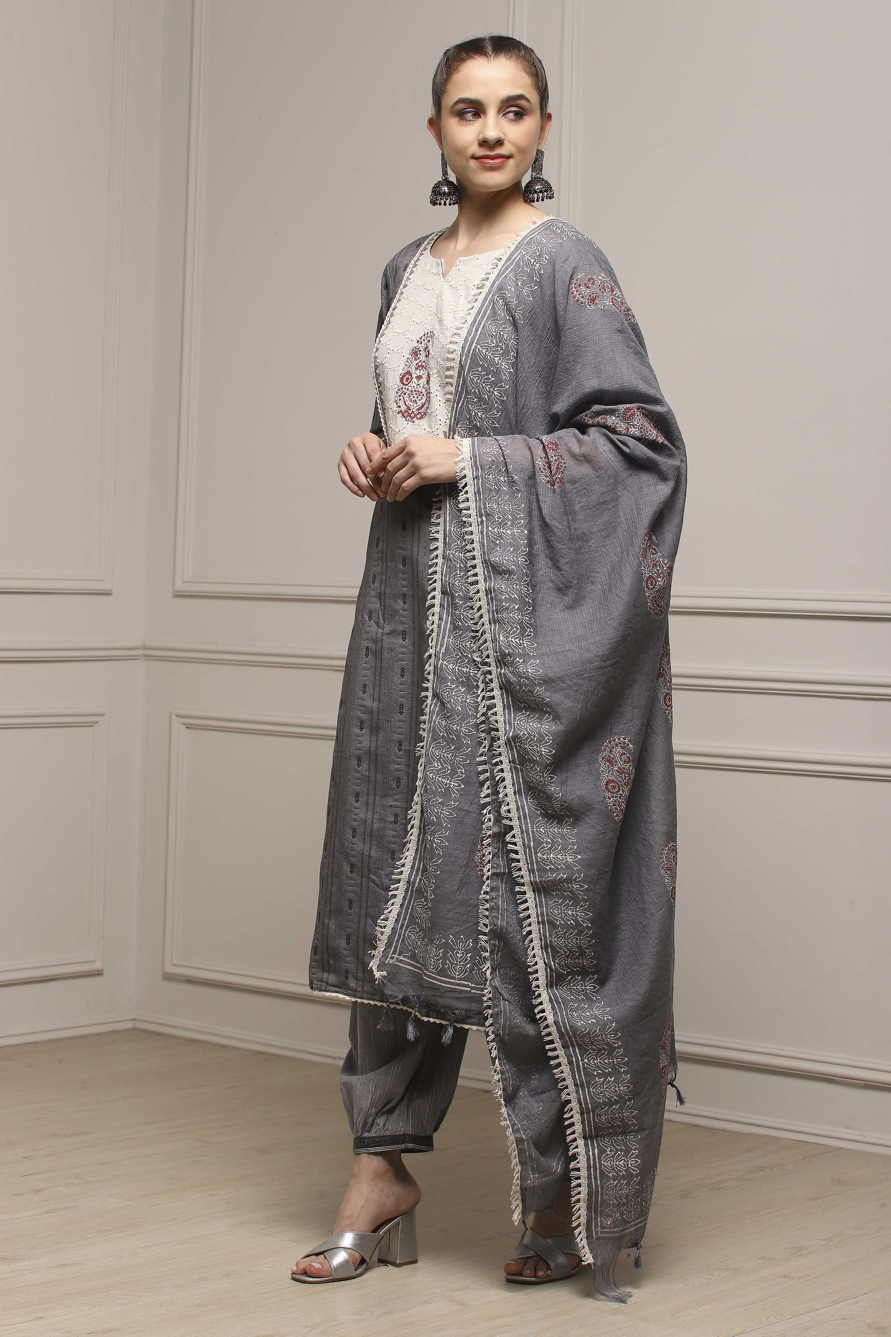 Grey Cotton Blend Woven Unstitched Suit Set image number 4