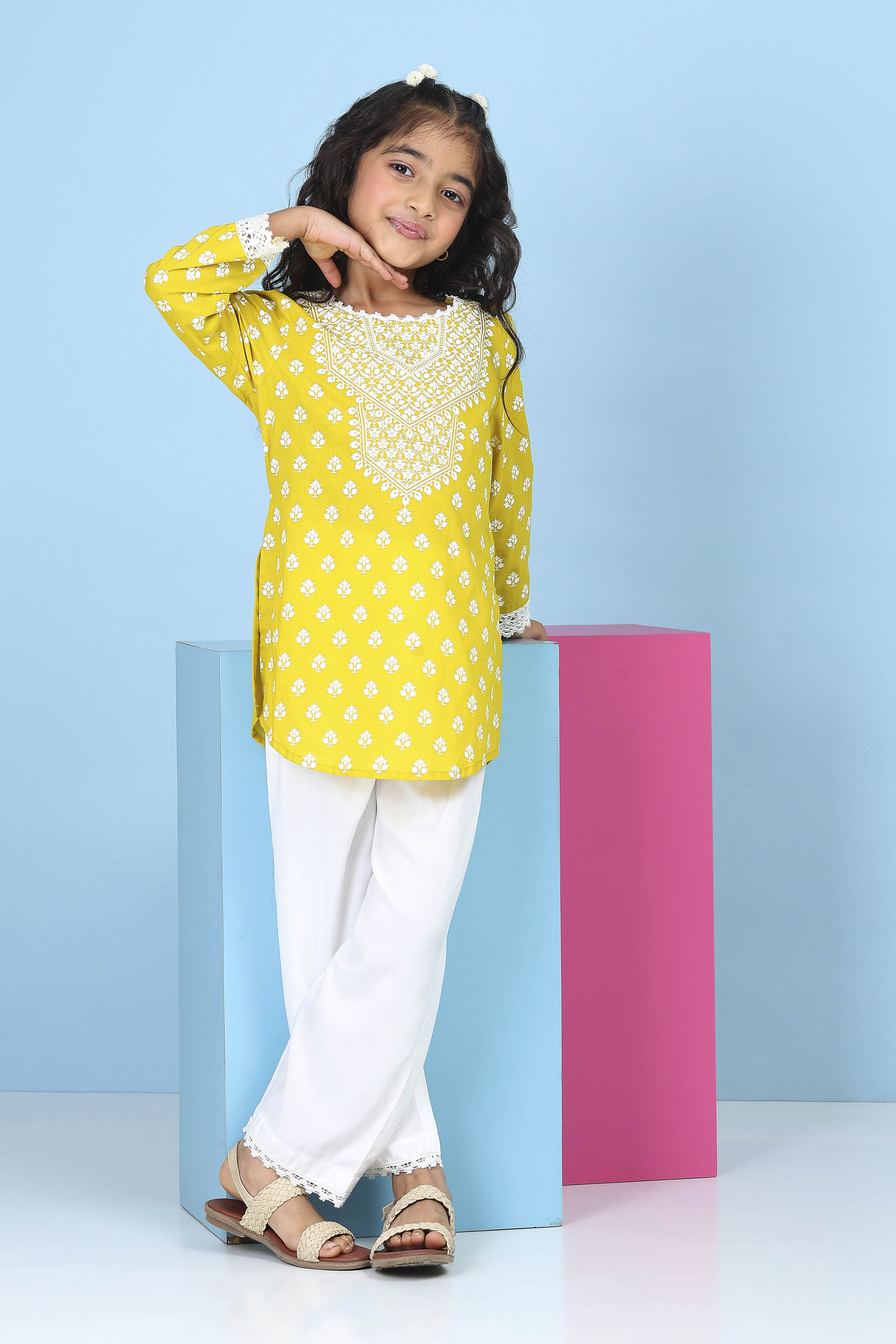 Yellow Cotton Ethnic Motif Printed Straight Suit Set image number 5