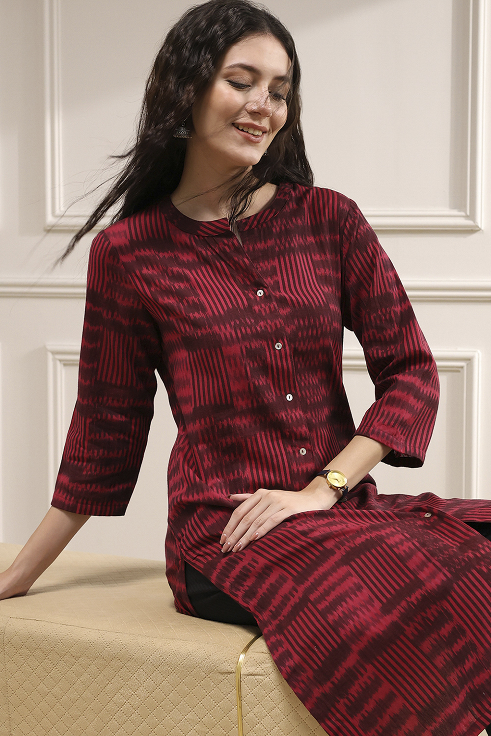 Maroon Cotton Ikat Straight Kurta image number 6