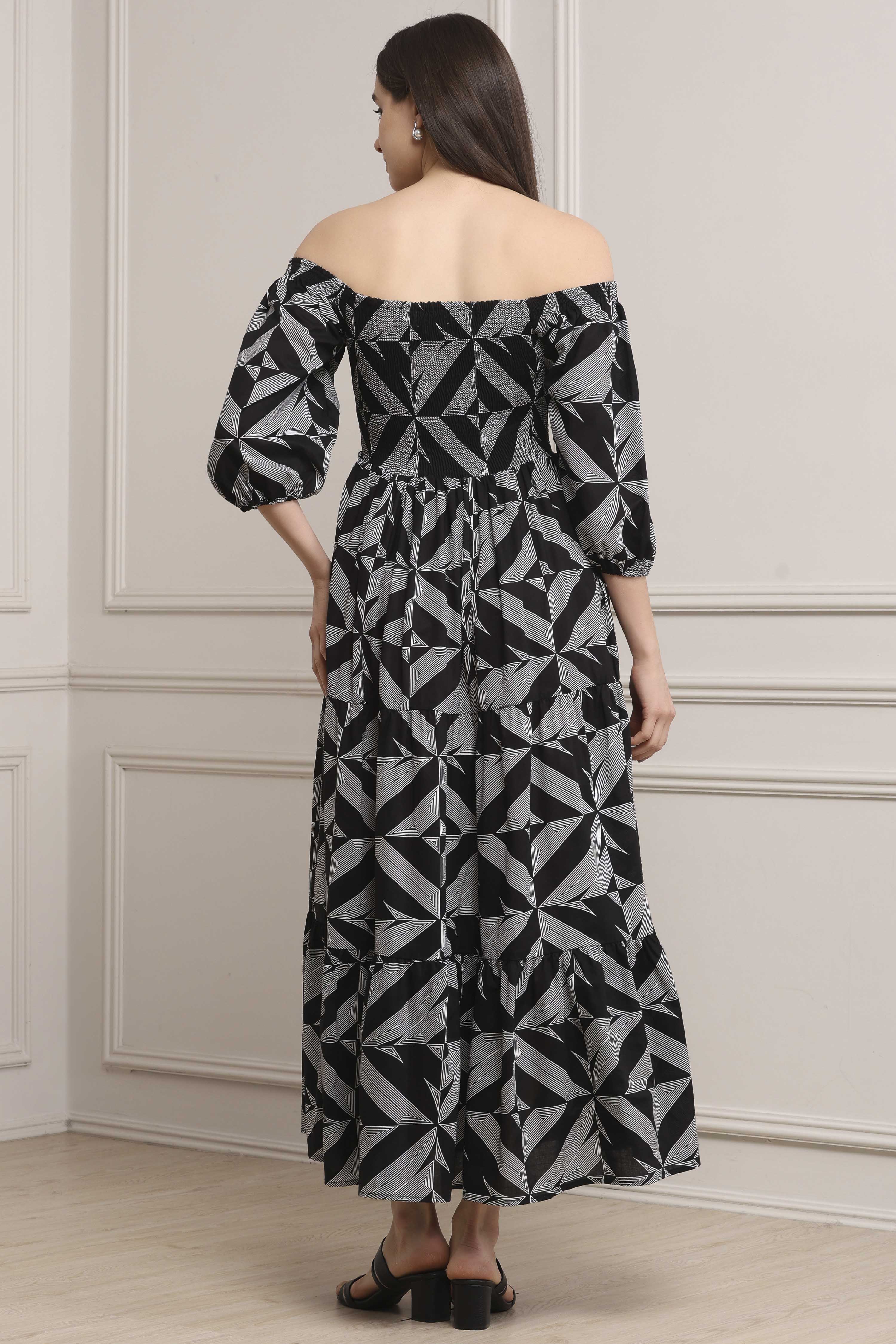 Black Cotton Tiered Dress image number 3