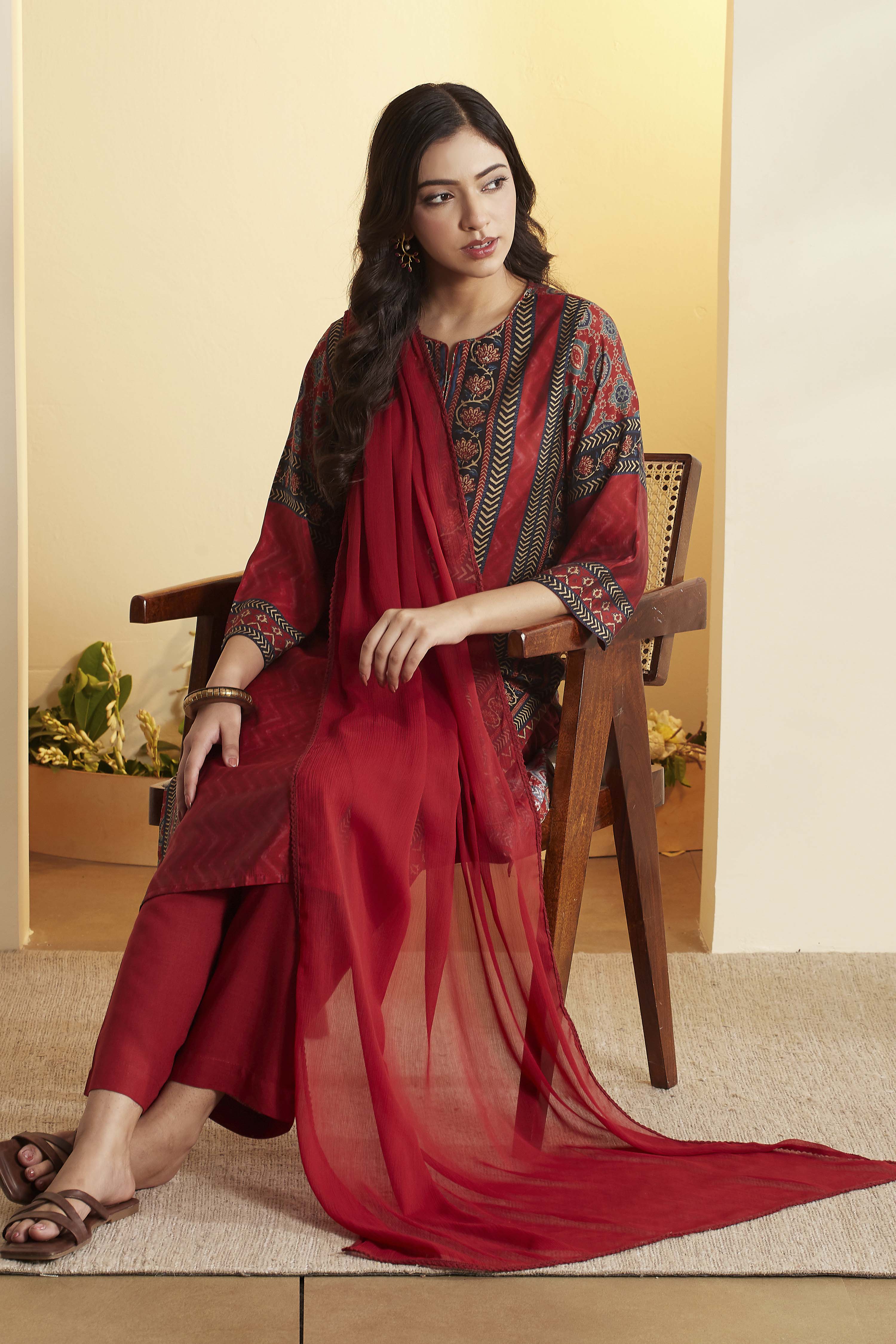 Rust Viscose Blend Straight Suit Set image number 0
