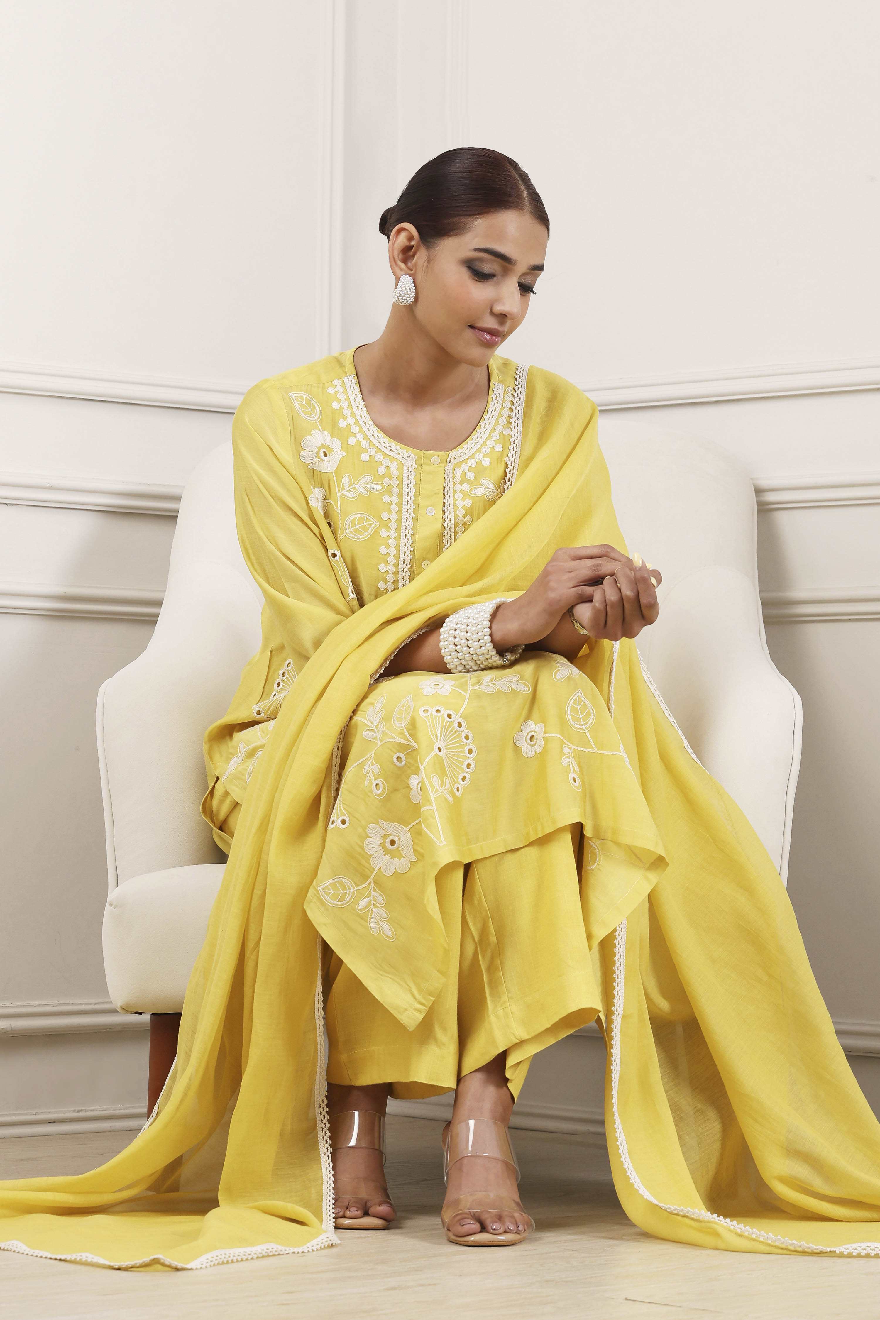 Yellow Viscose Blend Straight Suit Set image number 0