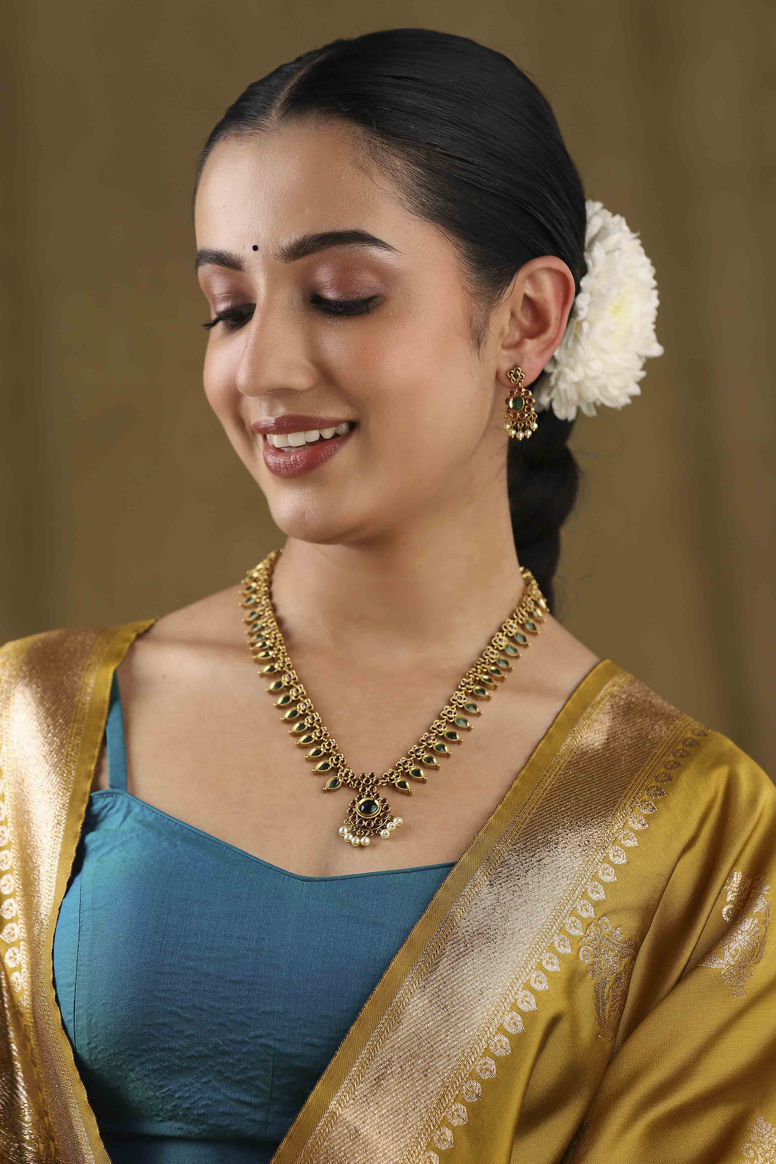 Green & Pink Gold Plated Alloy Studded Necklace Set image number 1