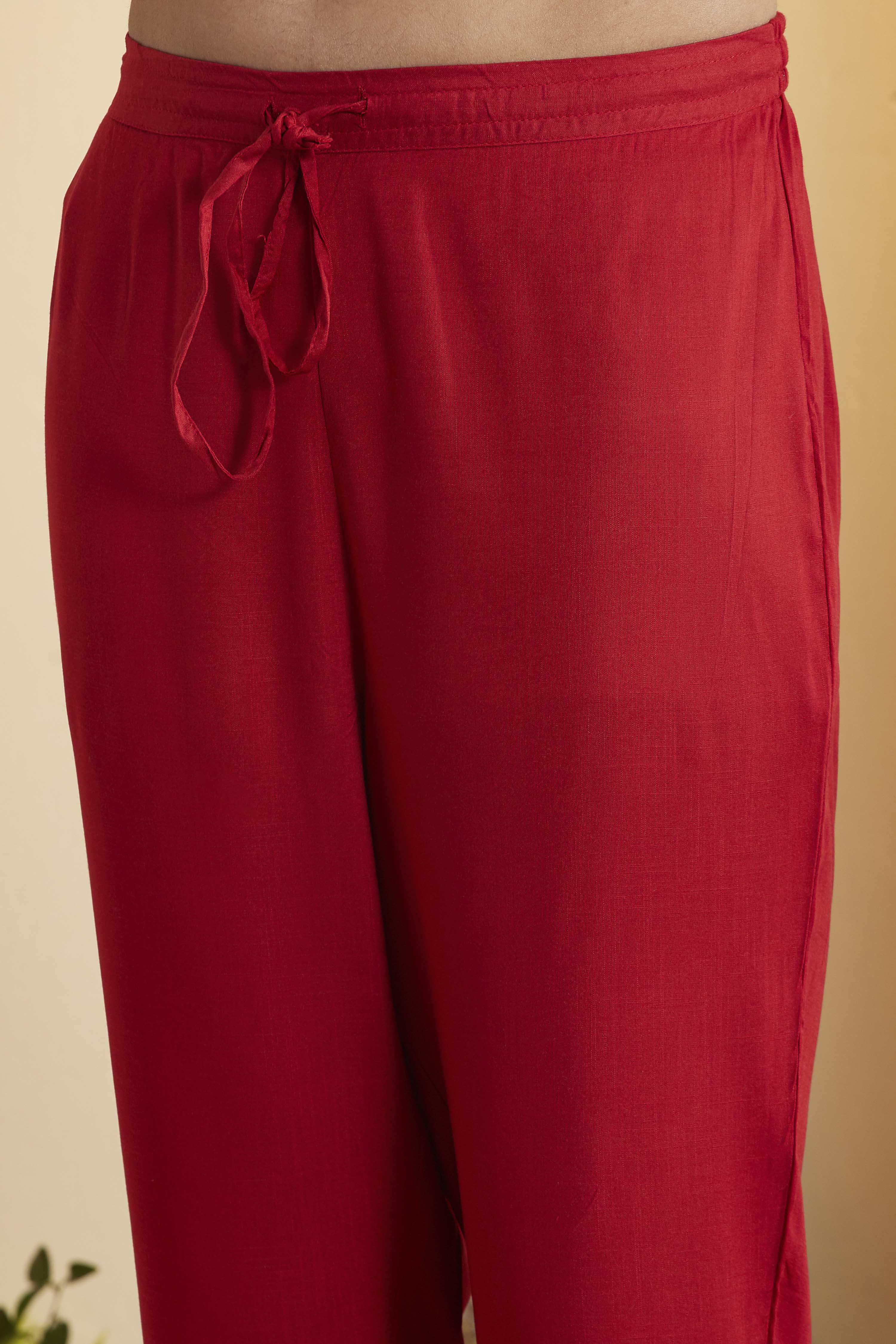 Red Viscose Rayon Straight Suit Set image number 2