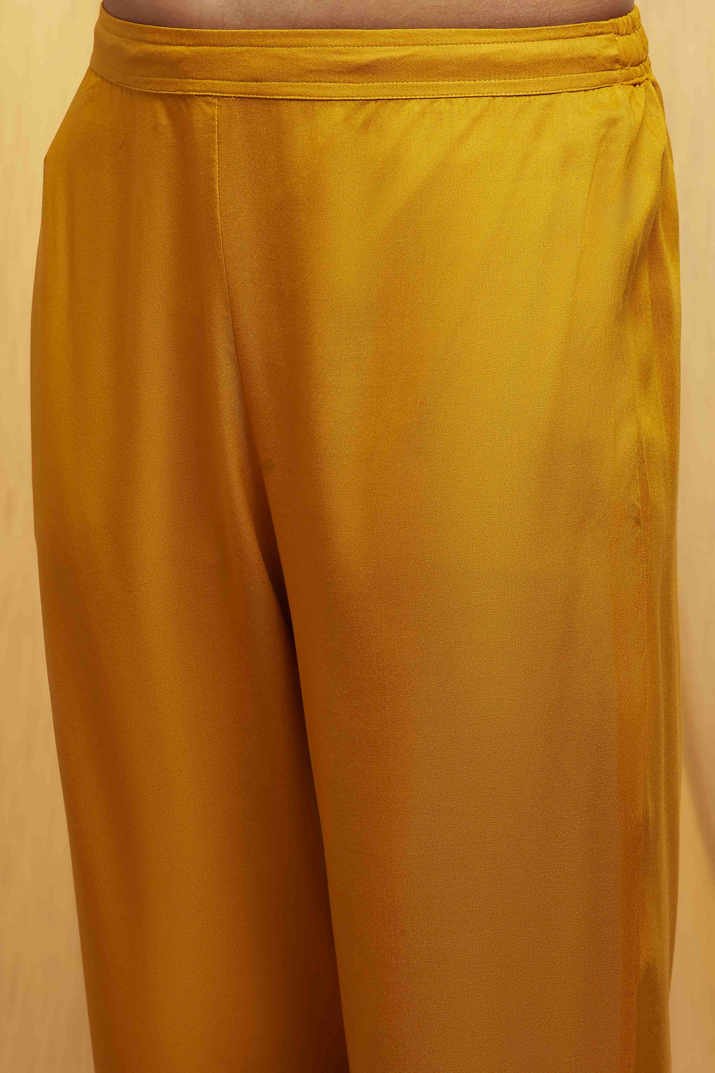 Fuschia Viscose Rayon Straight Suit Set image number 4