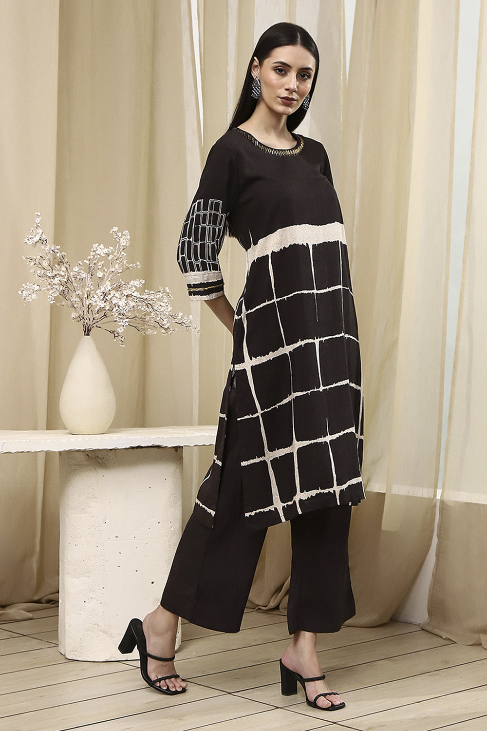 Coffee Brown Printed Straight Kurta Set image number 5