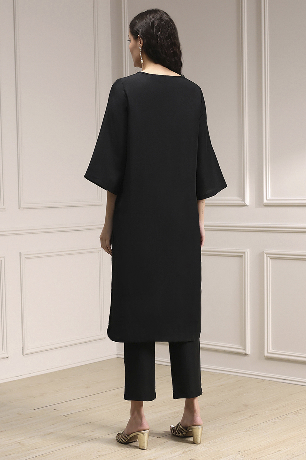 Black Textured Straight Kurta Pants Set image number 4